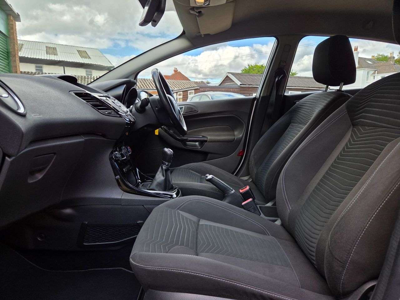 2015 FORD FIESTA 2015 FORD FIESTA