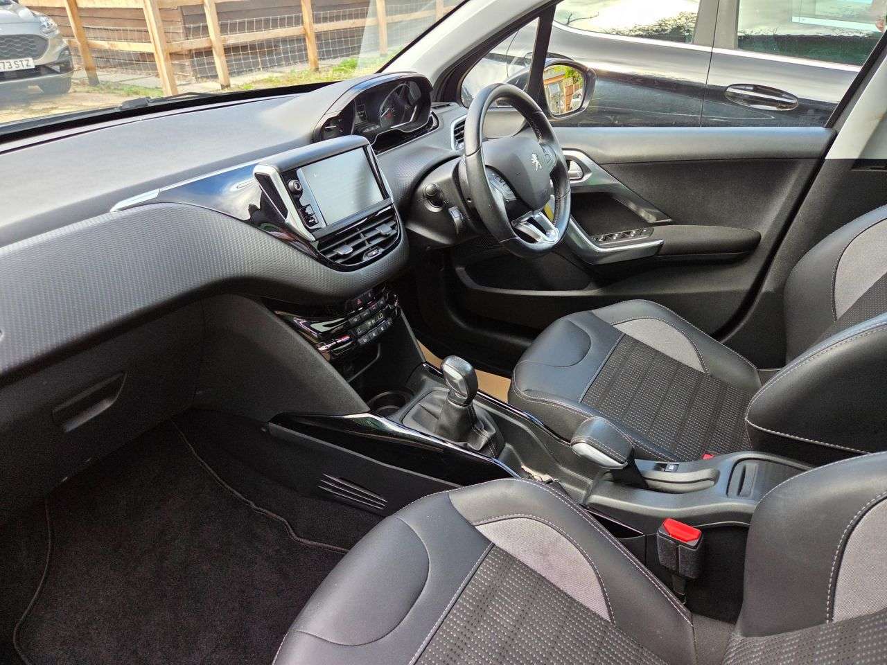 2019 PEUGEOT 2008 2019 PEUGEOT 2008