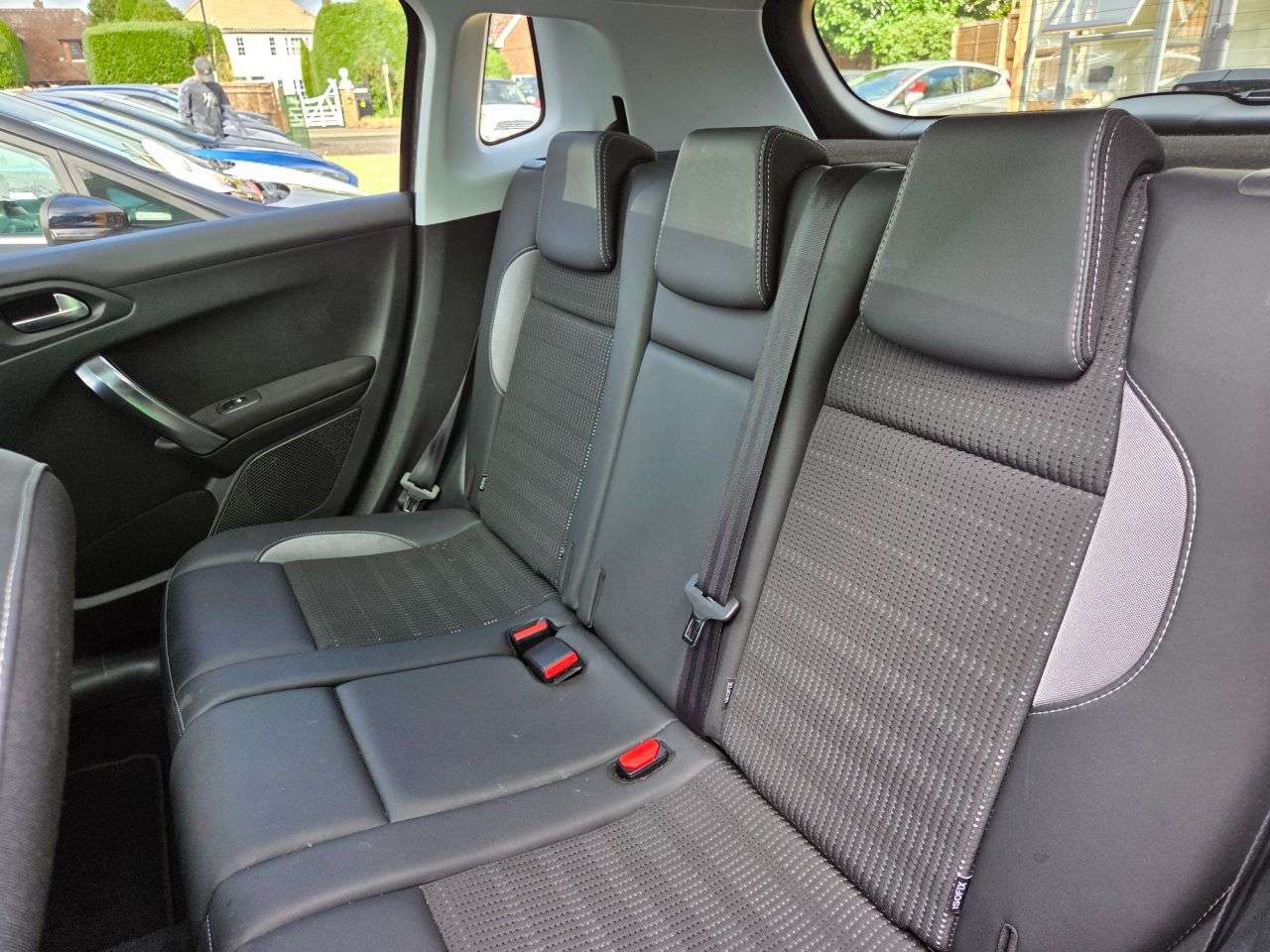 2019 PEUGEOT 2008 2019 PEUGEOT 2008