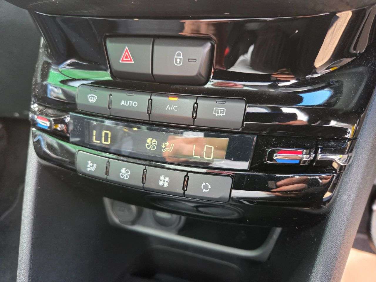 2019 PEUGEOT 2008 2019 PEUGEOT 2008