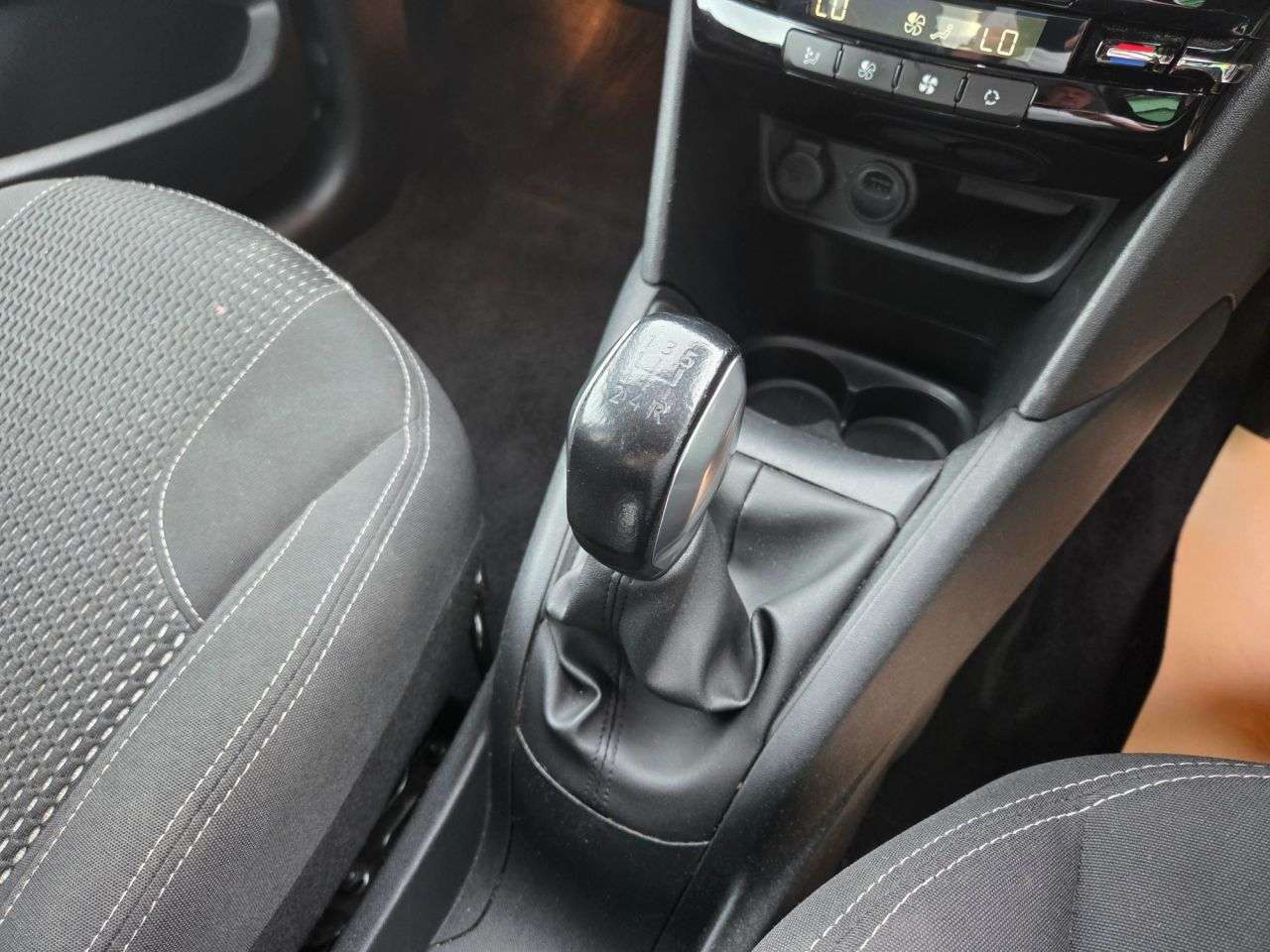 2019 PEUGEOT 208 2019 PEUGEOT 208