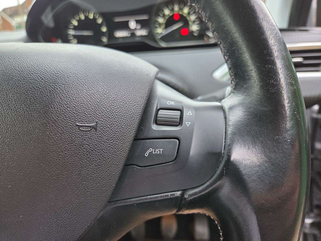 2019 PEUGEOT 208 2019 PEUGEOT 208