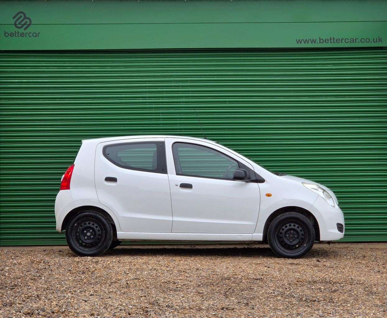 A 2014 SUZUKI ALTO 1.0 12V SZ Hatchback 5dr Petrol Manual Euro 5 (68 ps) FANTASTIC LOW MILEAGE A 2014 SUZUKI ALTO 1.0 12V SZ Hatchback 5dr Petrol Manual Euro 5 (68 ps) FANTASTIC LOW MILEAGE