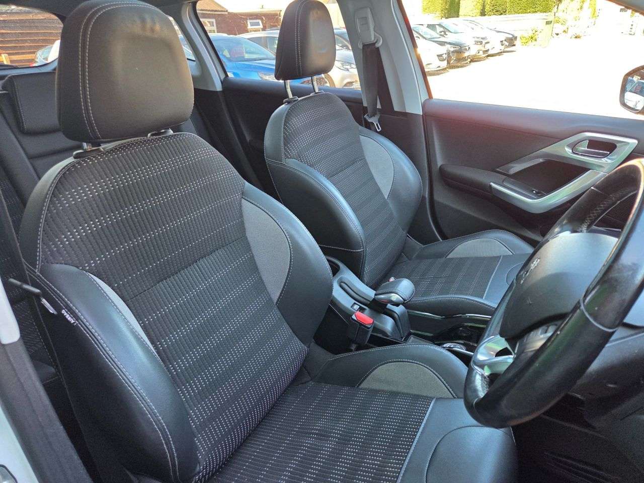 2019 PEUGEOT 2008 2019 PEUGEOT 2008