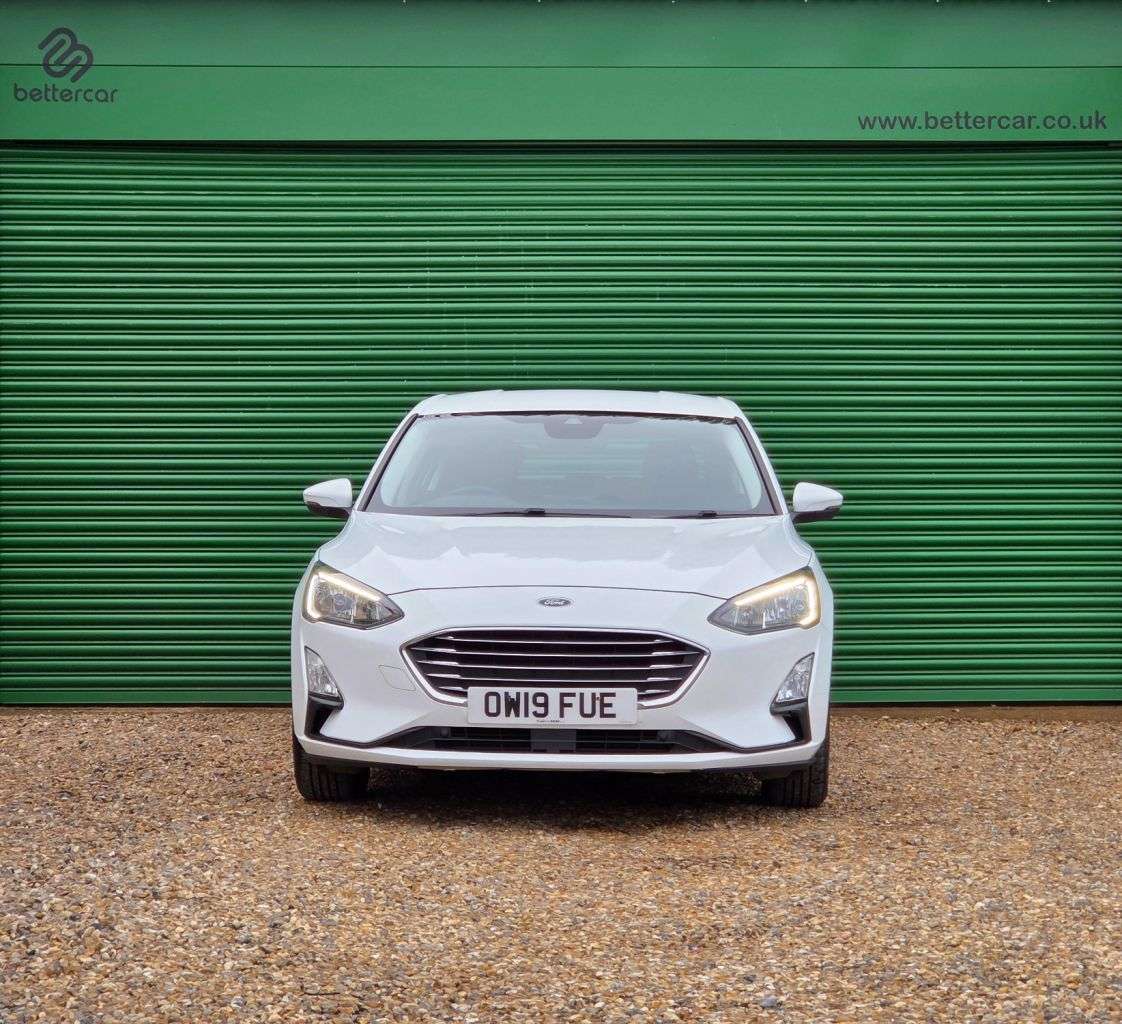 A 2019 FORD FOCUS 1.0T EcoBoost Titanium Hatchback 5dr Petrol Manual Euro 6 (s/s) (125 ps) Ap A 2019 FORD FOCUS 1.0T EcoBoost Titanium Hatchback 5dr Petrol Manual Euro 6 (s/s) (125 ps) Ap