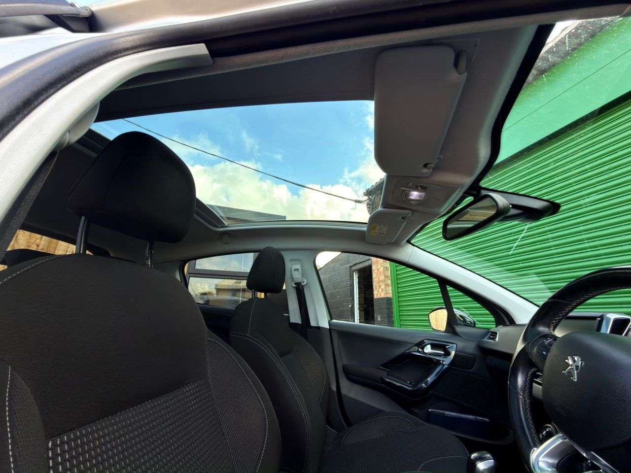 2018 PEUGEOT 208 2018 PEUGEOT 208