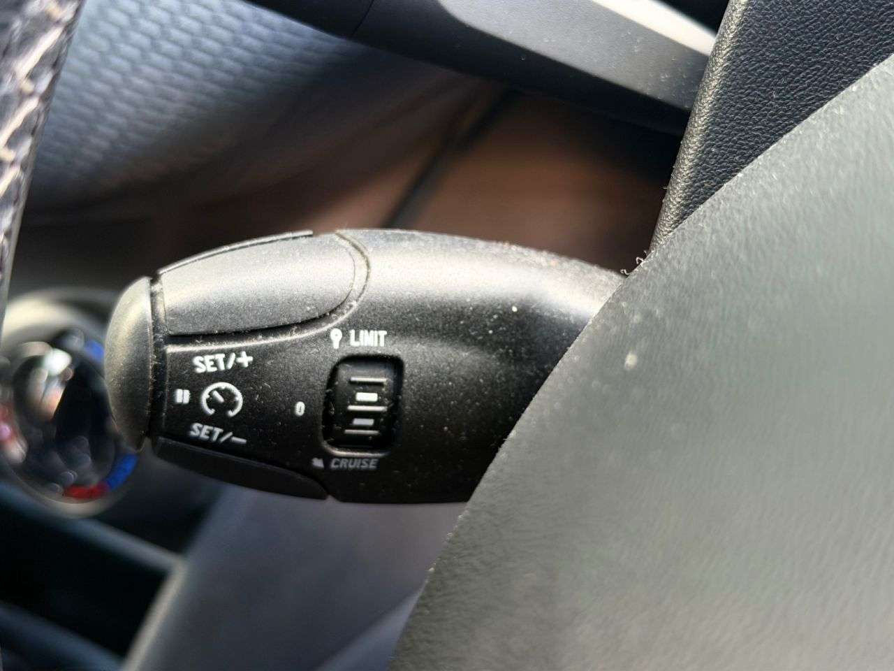 2018 PEUGEOT 208 2018 PEUGEOT 208