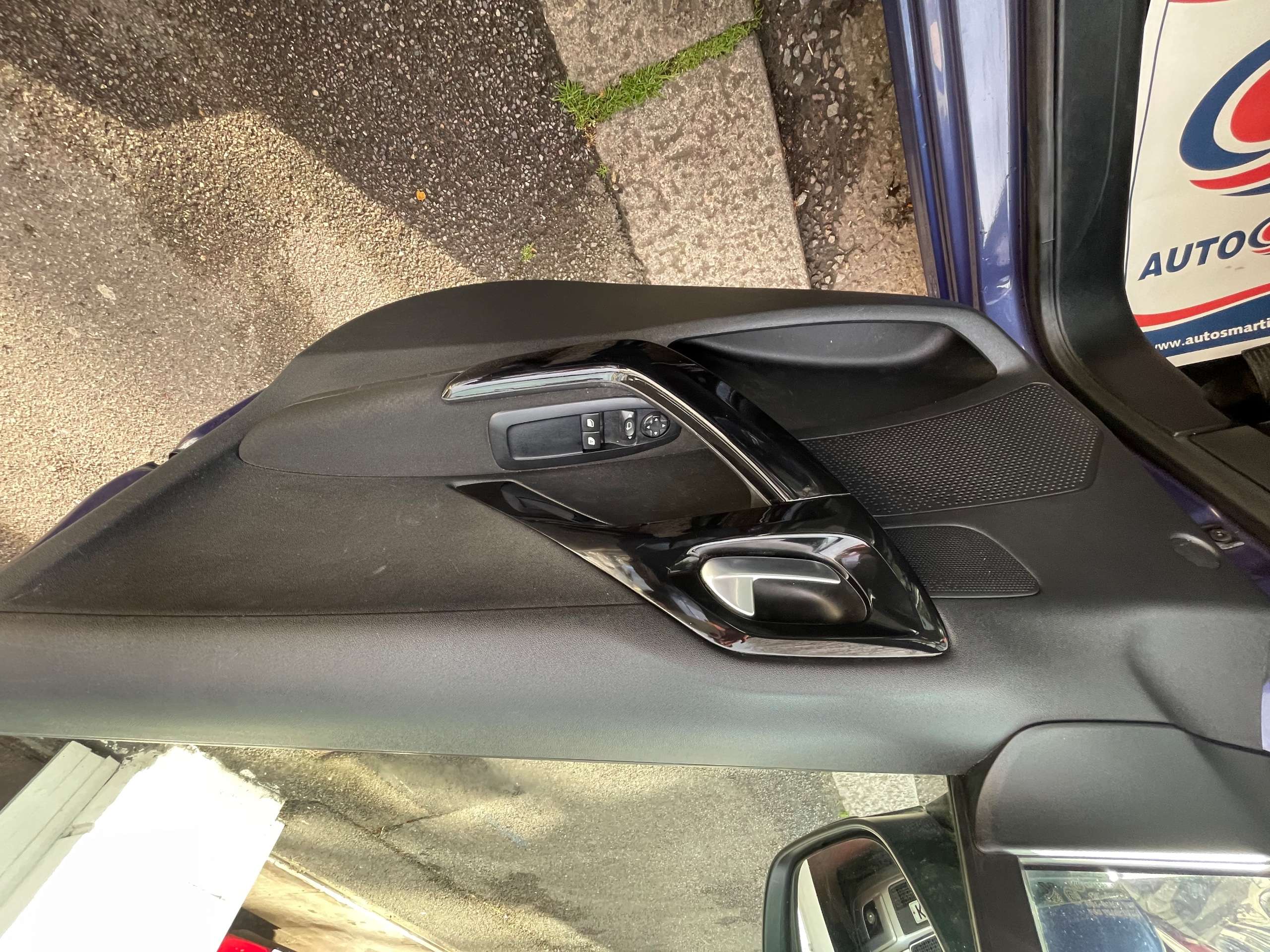 2016 PEUGEOT 208 2016 PEUGEOT 208