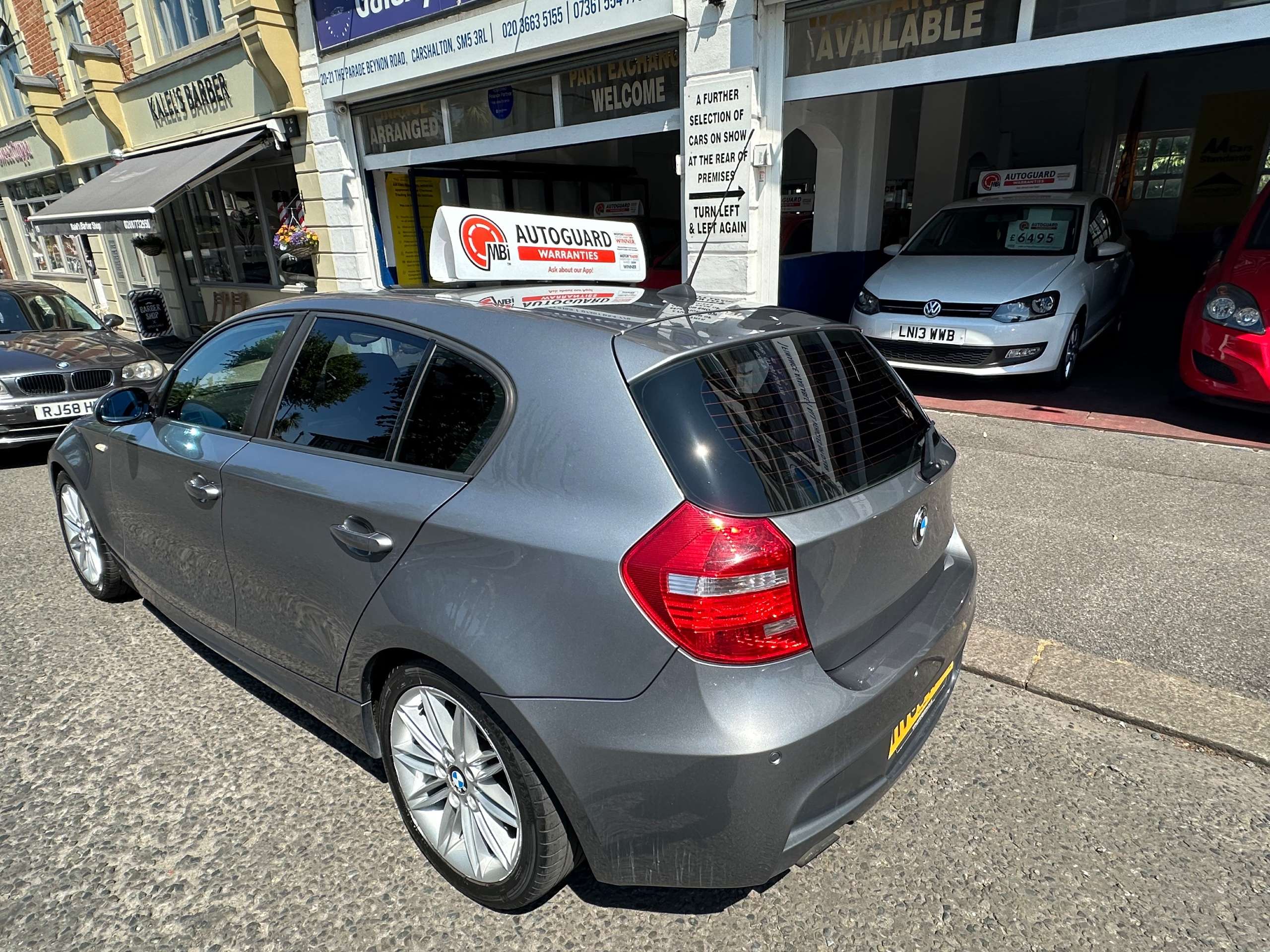 A 2009 BMW 1 SERIES 1.6 116i M Sport Hatchback 5dr Petrol Manual Euro 4 (122 bhp) A 2009 BMW 1 SERIES 1.6 116i M Sport Hatchback 5dr Petrol Manual Euro 4 (122 bhp)