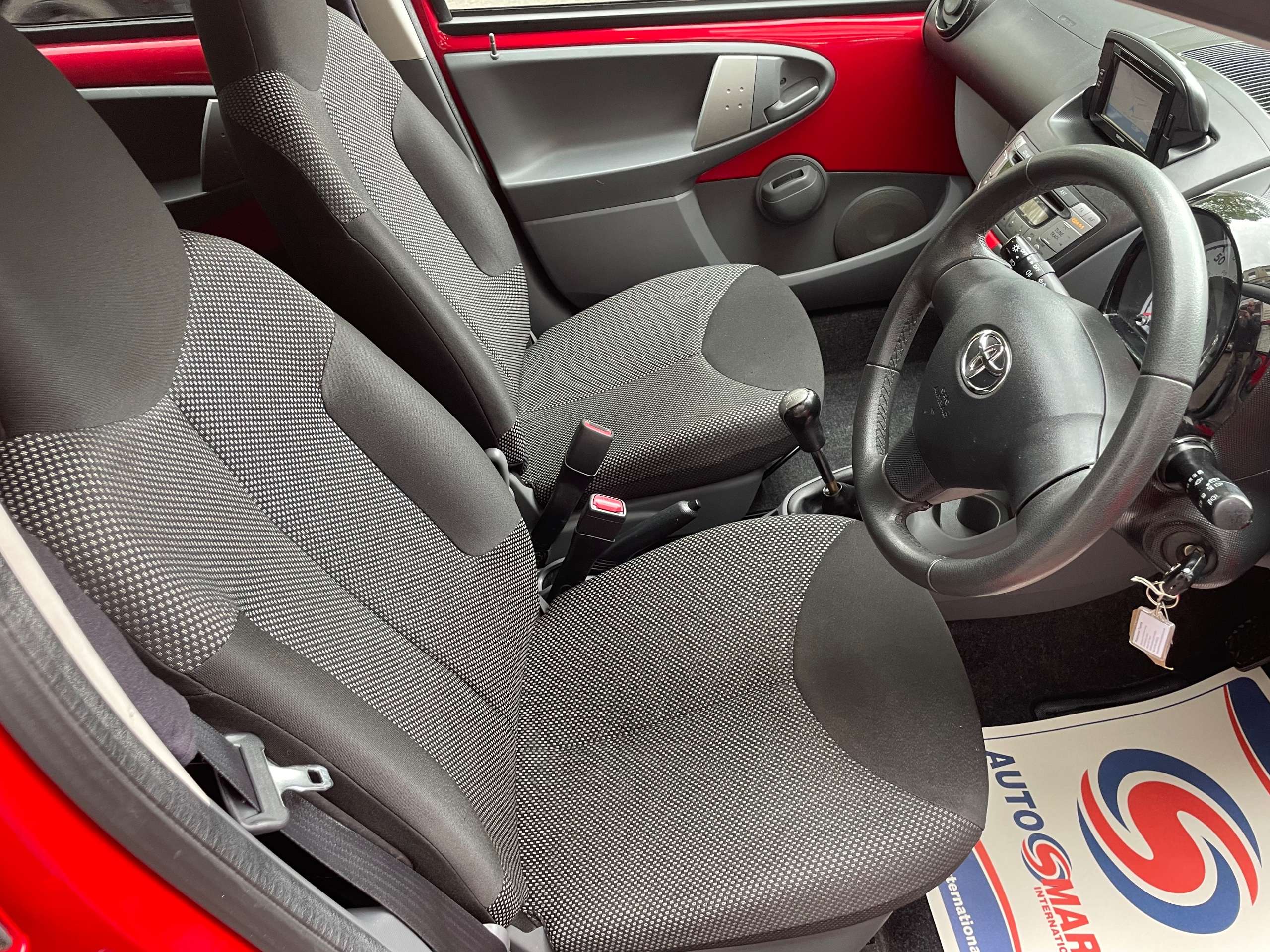 2011 TOYOTA AYGO 2011 TOYOTA AYGO