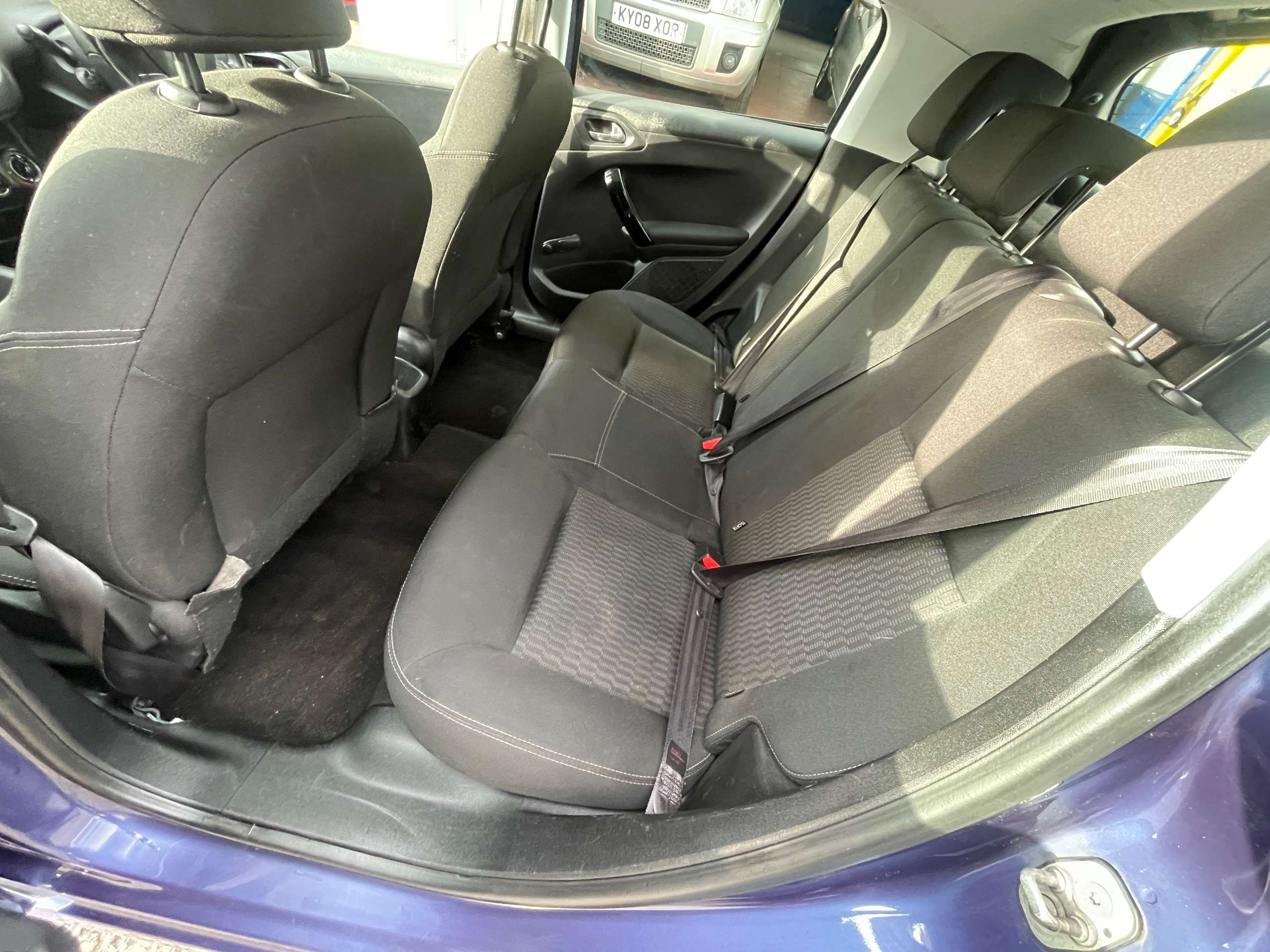 2016 PEUGEOT 208 2016 PEUGEOT 208