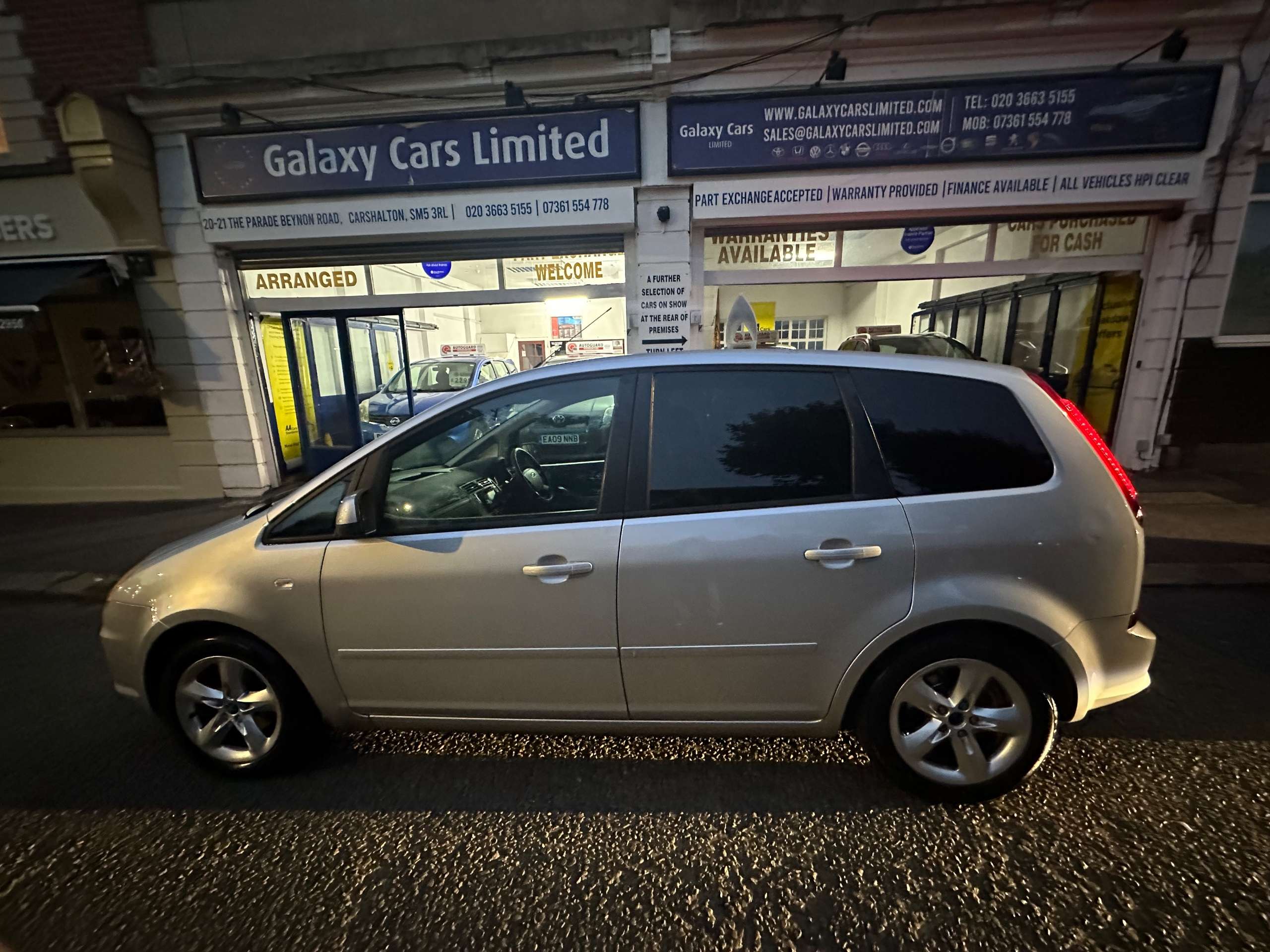A 2010 FORD C-MAX 1.6 16v Zetec MPV 5dr Petrol Manual (164 g/km, 99 bhp) A 2010 FORD C-MAX 1.6 16v Zetec MPV 5dr Petrol Manual (164 g/km, 99 bhp)