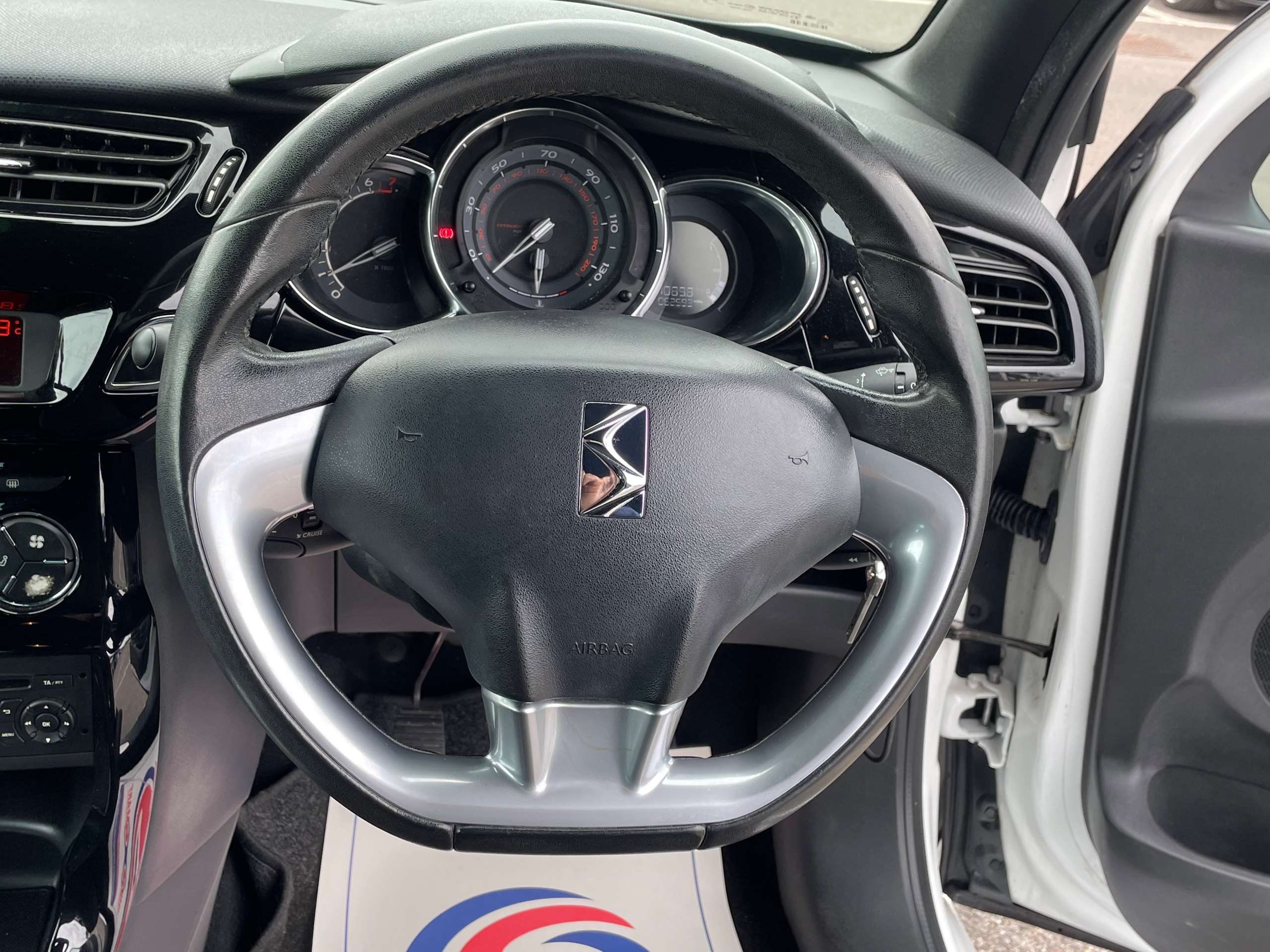 2013 CITROEN DS3 2013 CITROEN DS3