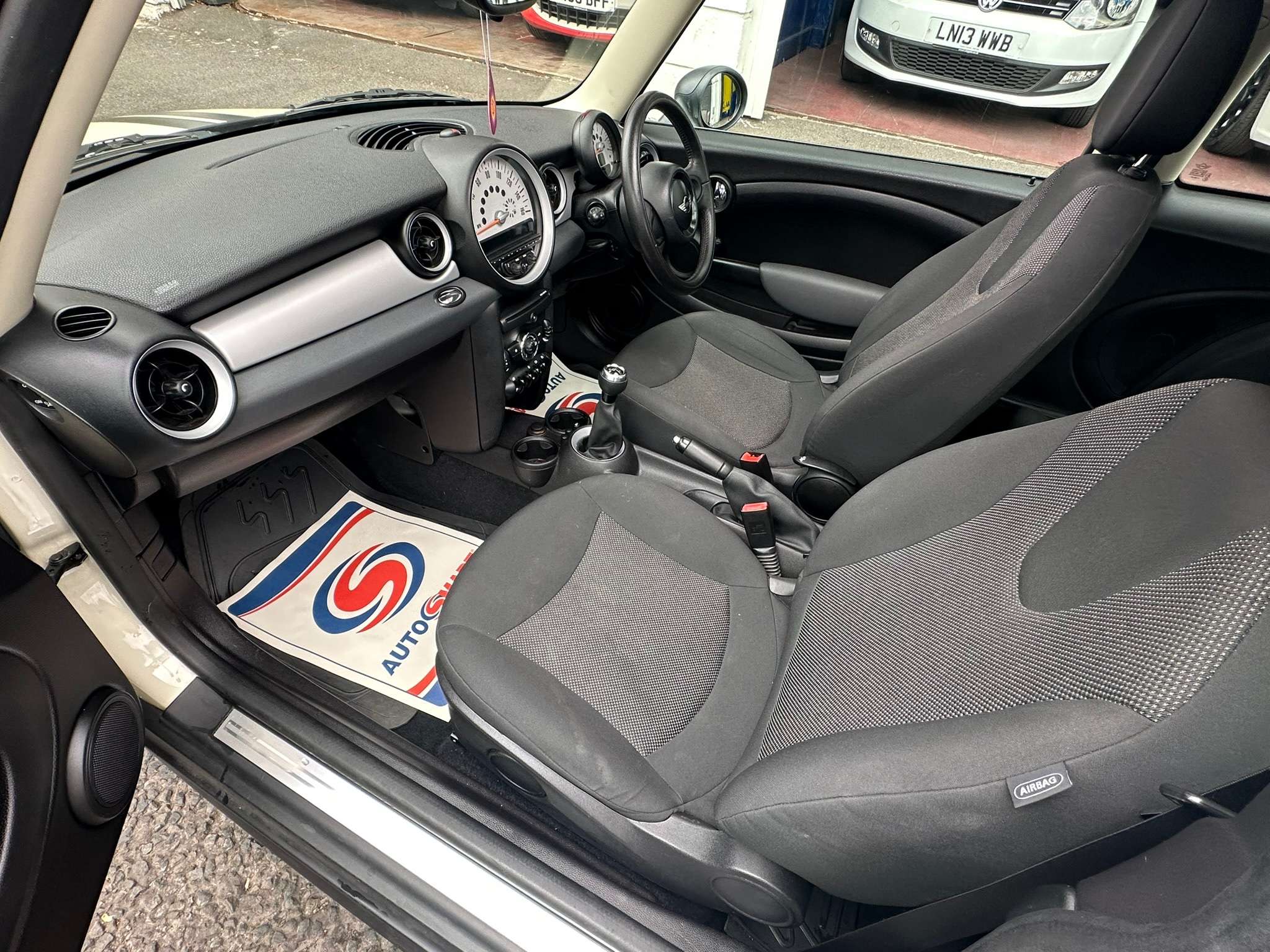 2010 MINI HATCH 2010 MINI HATCH