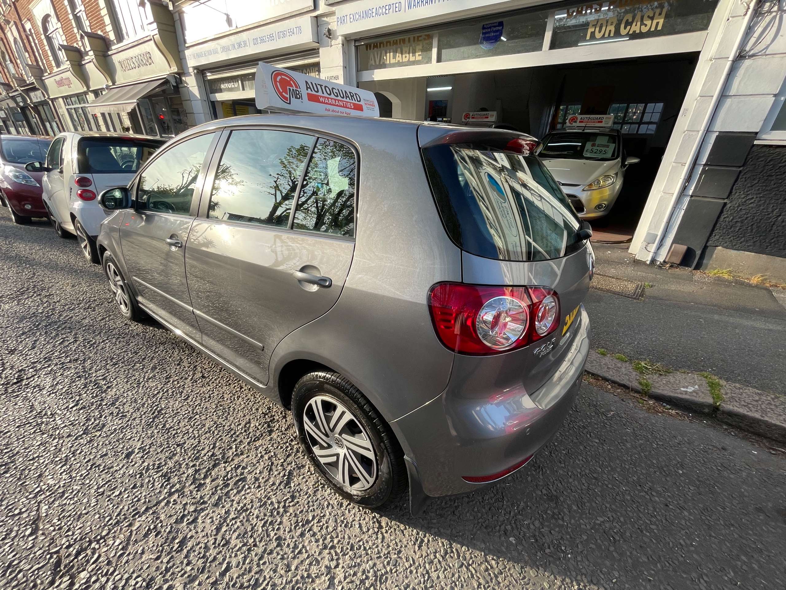 A 2011 VOLKSWAGEN GOLF PLUS 1.4 TSI S Hatchback 5dr Petrol DSG Euro 5 (122 ps) A 2011 VOLKSWAGEN GOLF PLUS 1.4 TSI S Hatchback 5dr Petrol DSG Euro 5 (122 ps)