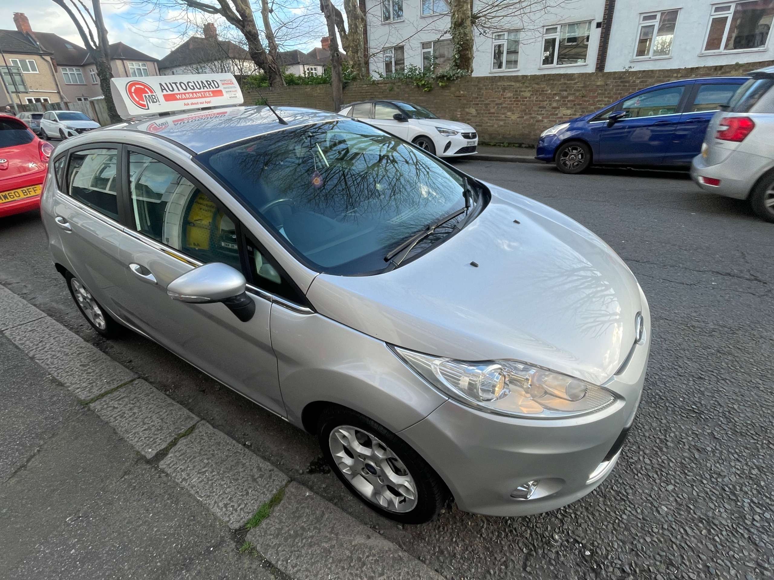 A 2012 FORD FIESTA 1.4 Zetec Hatchback 5dr Petrol Automatic (154 g/km, 94 bhp) A 2012 FORD FIESTA 1.4 Zetec Hatchback 5dr Petrol Automatic (154 g/km, 94 bhp)