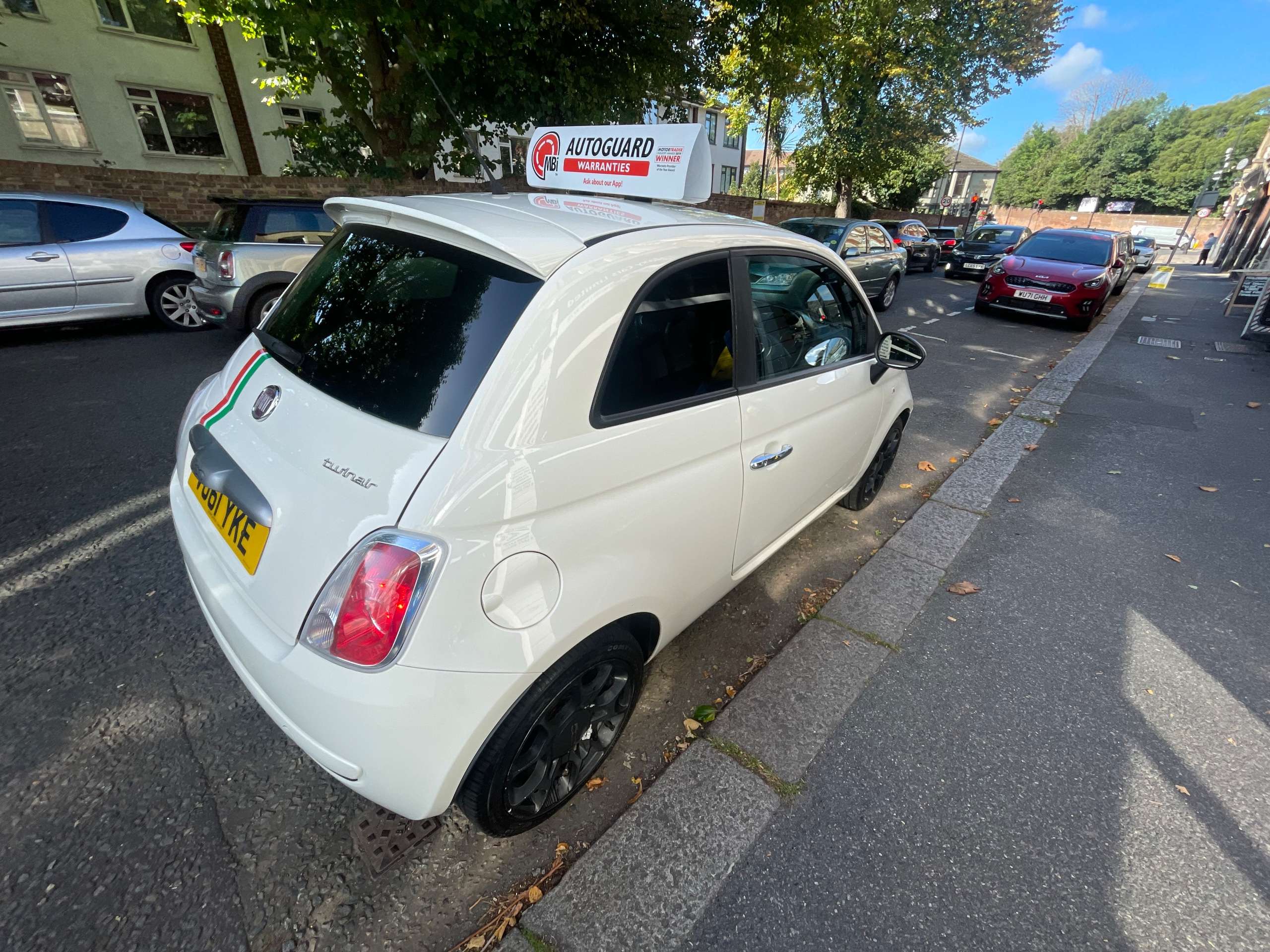 2011 FIAT 500 2011 FIAT 500