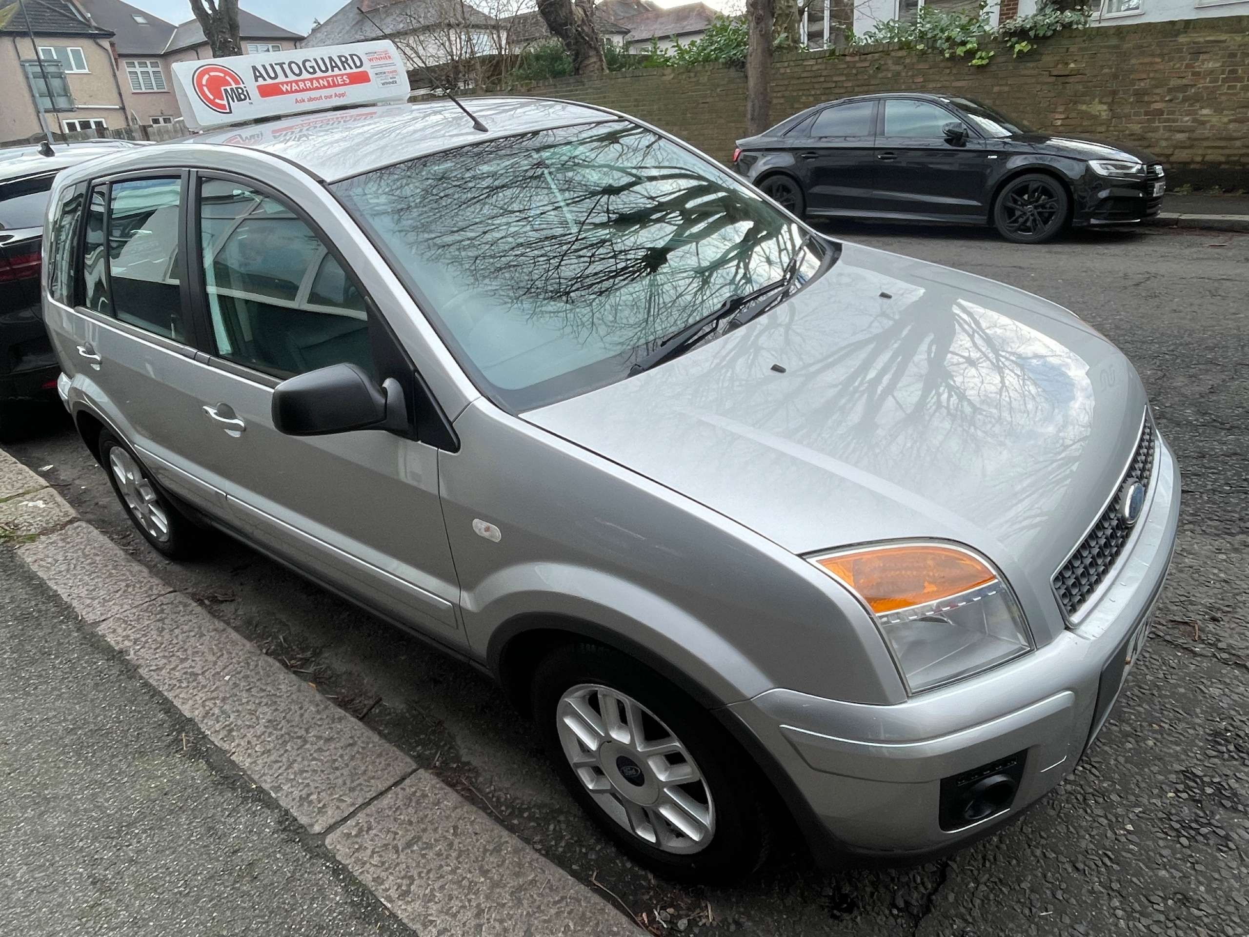 A 2008 FORD FUSION 1.6 Zetec Climate Hatchback 5dr Petrol Automatic (181 g/km, 99 bhp) A 2008 FORD FUSION 1.6 Zetec Climate Hatchback 5dr Petrol Automatic (181 g/km, 99 bhp)