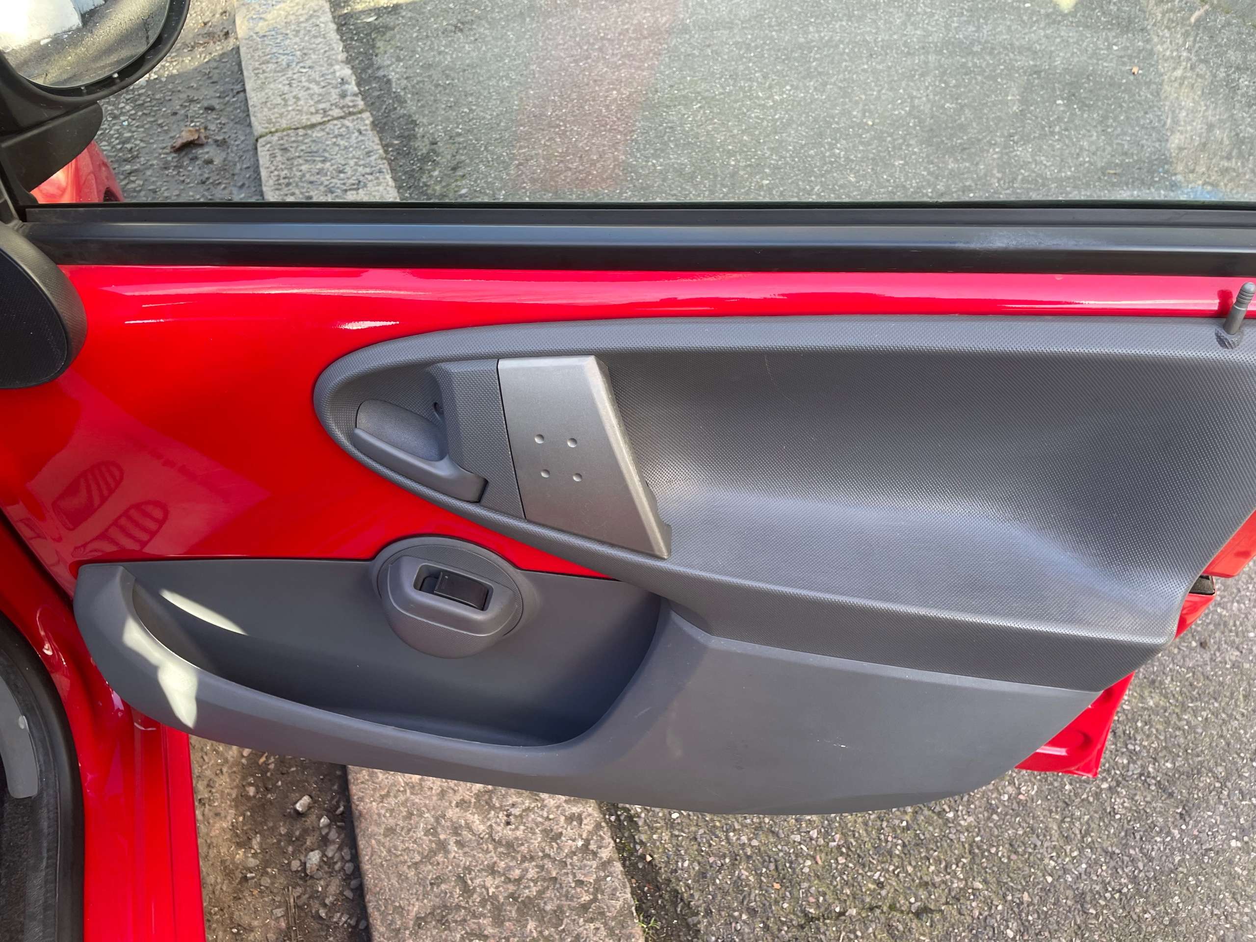 2010 PEUGEOT 107 2010 PEUGEOT 107