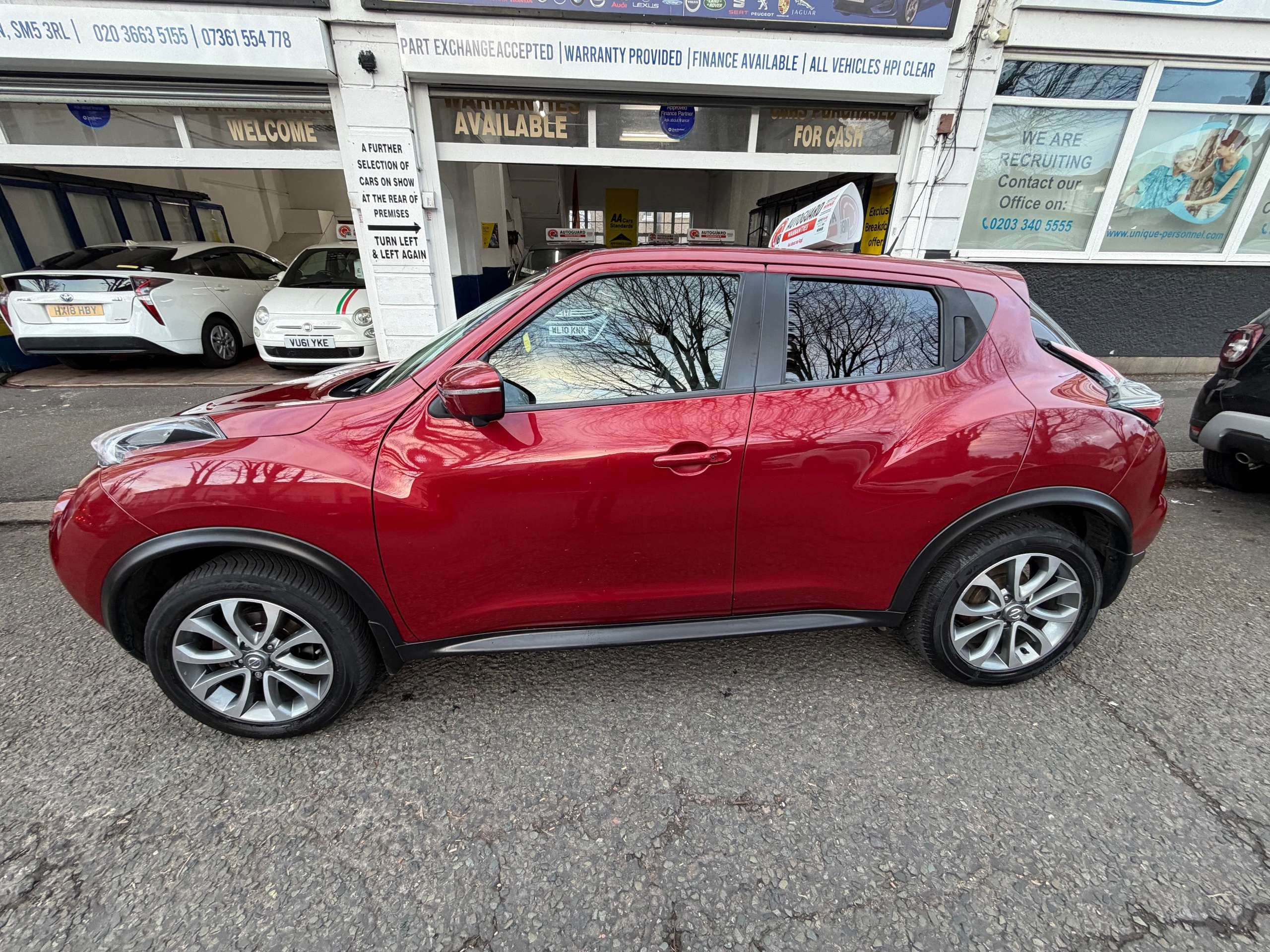 A 2018 NISSAN JUKE 1.2 DIG-T Tekna SUV 5dr Petrol Manual Euro 6 (s/s) (115 ps) A 2018 NISSAN JUKE 1.2 DIG-T Tekna SUV 5dr Petrol Manual Euro 6 (s/s) (115 ps)
