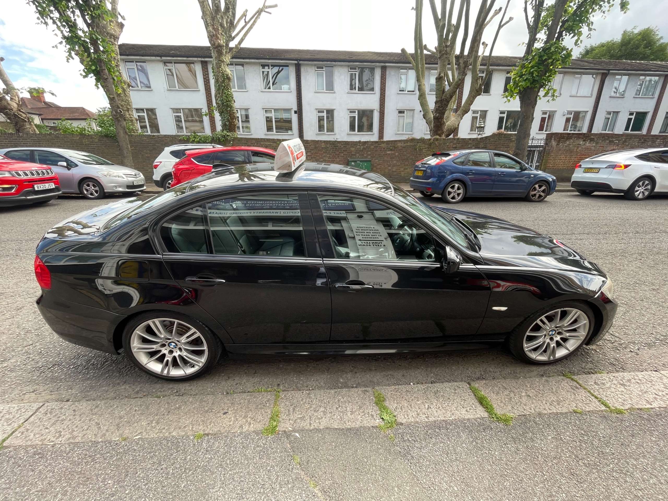 A 2009 BMW 3 SERIES 320i M Sport Business Edition Saloon A 2009 BMW 3 SERIES 320i M Sport Business Edition Saloon