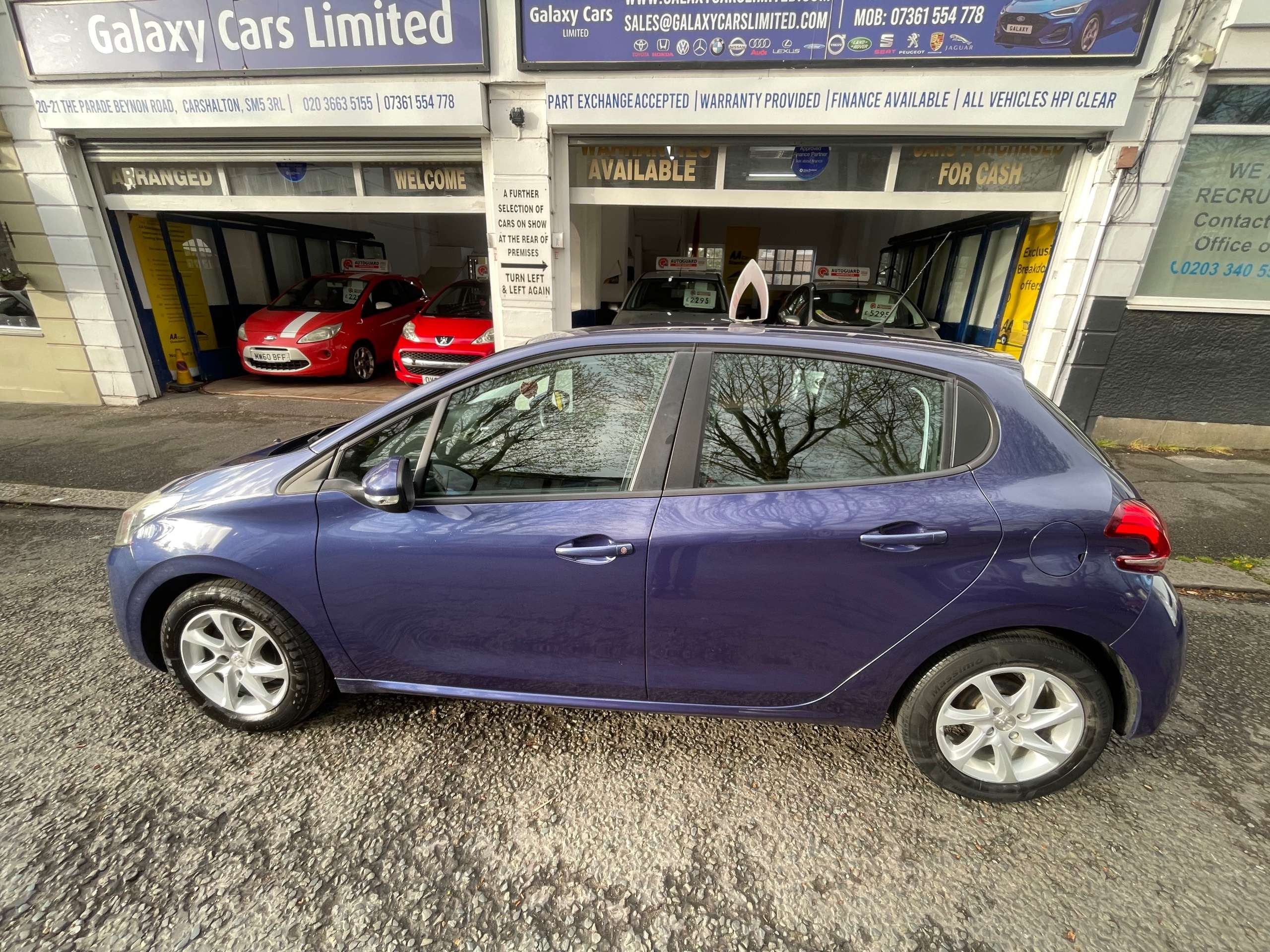 A 2016 PEUGEOT 208 1.2 PureTech Active Hatchback 5dr Petrol Manual Euro 6 (82 ps) A 2016 PEUGEOT 208 1.2 PureTech Active Hatchback 5dr Petrol Manual Euro 6 (82 ps)
