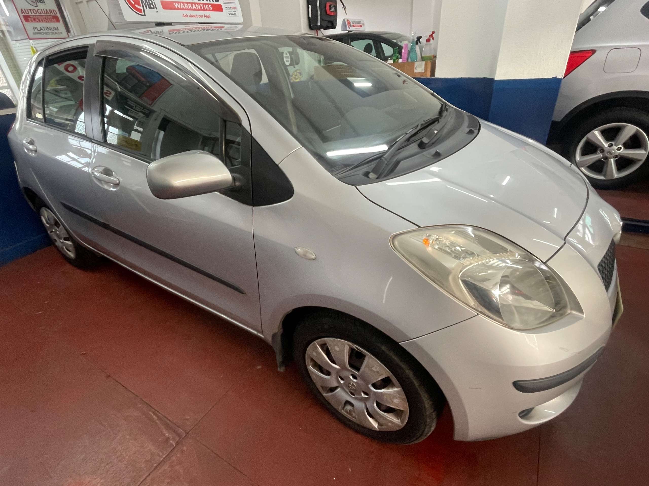 A 2006 TOYOTA YARIS 1.3 T3 Hatchback 5dr Petrol Multimode (136 g/km, 85 bhp) A 2006 TOYOTA YARIS 1.3 T3 Hatchback 5dr Petrol Multimode (136 g/km, 85 bhp)