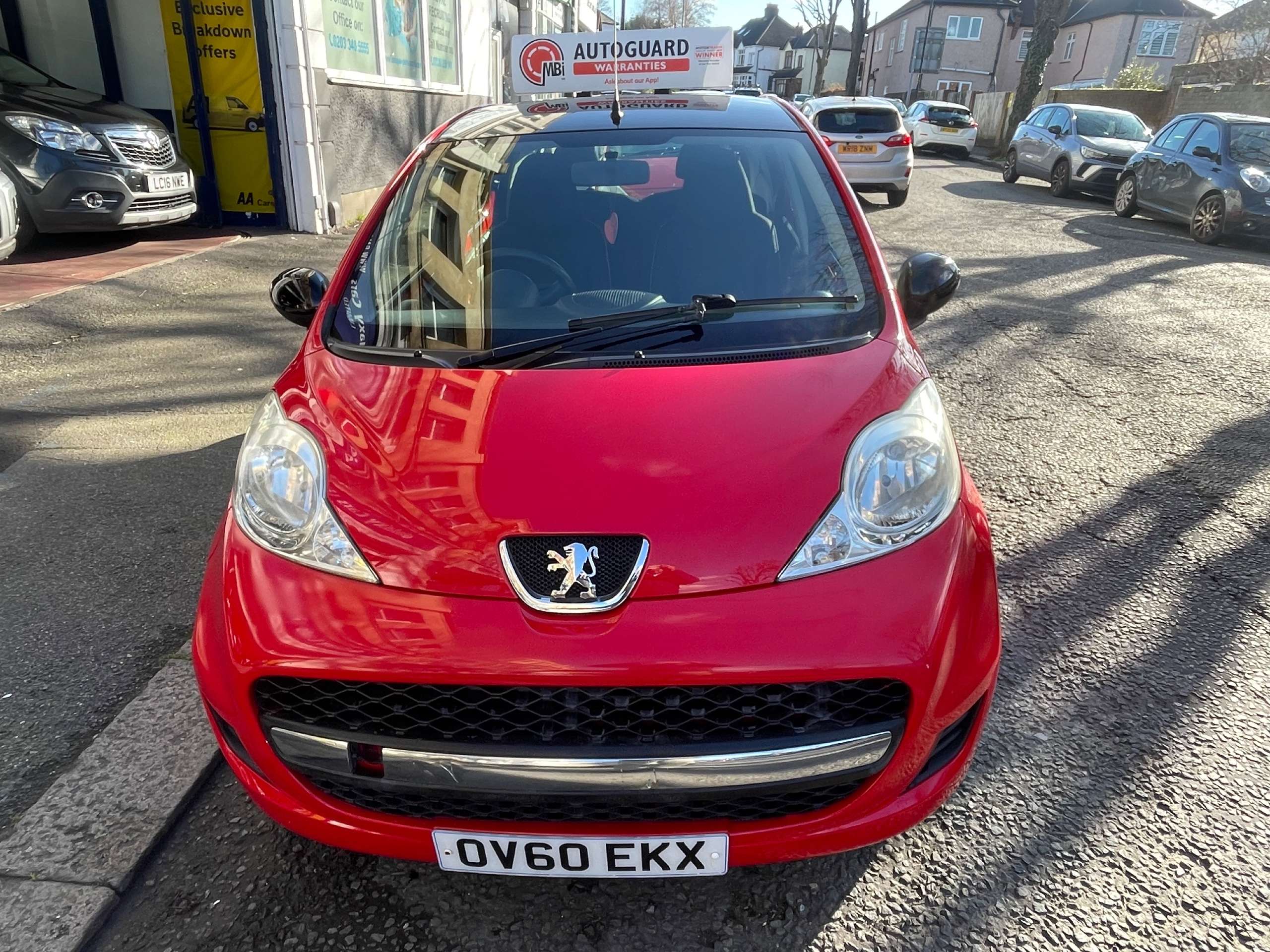 A 2010 PEUGEOT 107 1.0 12V Urban Hatchback 5dr Petrol Manual Euro 4 (68 ps) A 2010 PEUGEOT 107 1.0 12V Urban Hatchback 5dr Petrol Manual Euro 4 (68 ps)