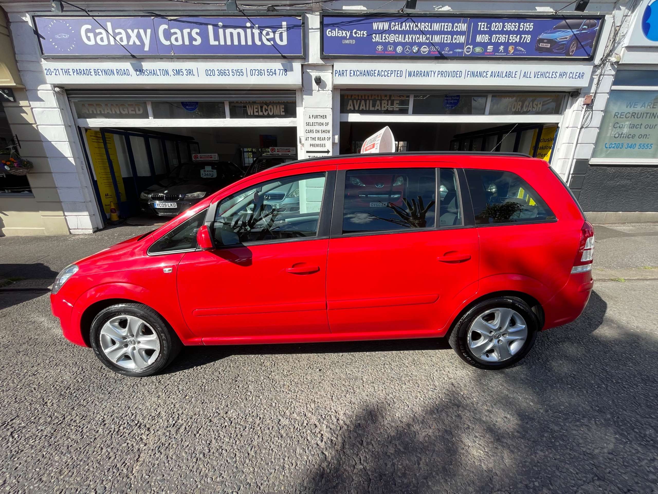 A 2014 VAUXHALL ZAFIRA 1.8 16V Exclusiv MPV 5dr Petrol Manual Euro 5 (120 ps) A 2014 VAUXHALL ZAFIRA 1.8 16V Exclusiv MPV 5dr Petrol Manual Euro 5 (120 ps)