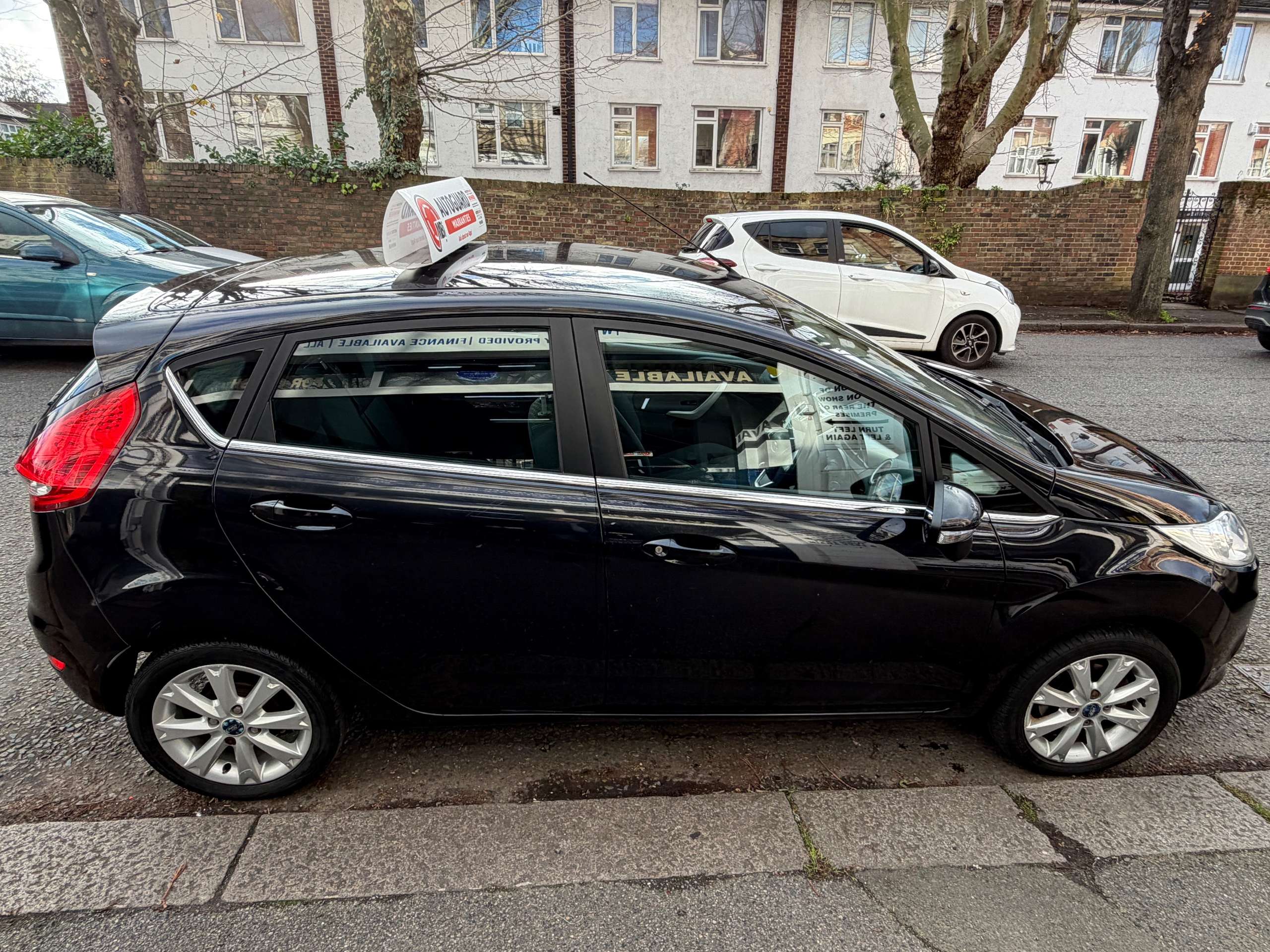 A 2010 FORD FIESTA 1.4 Zetec Hatchback 5dr Petrol Automatic (154 g/km, 94 bhp) A 2010 FORD FIESTA 1.4 Zetec Hatchback 5dr Petrol Automatic (154 g/km, 94 bhp)