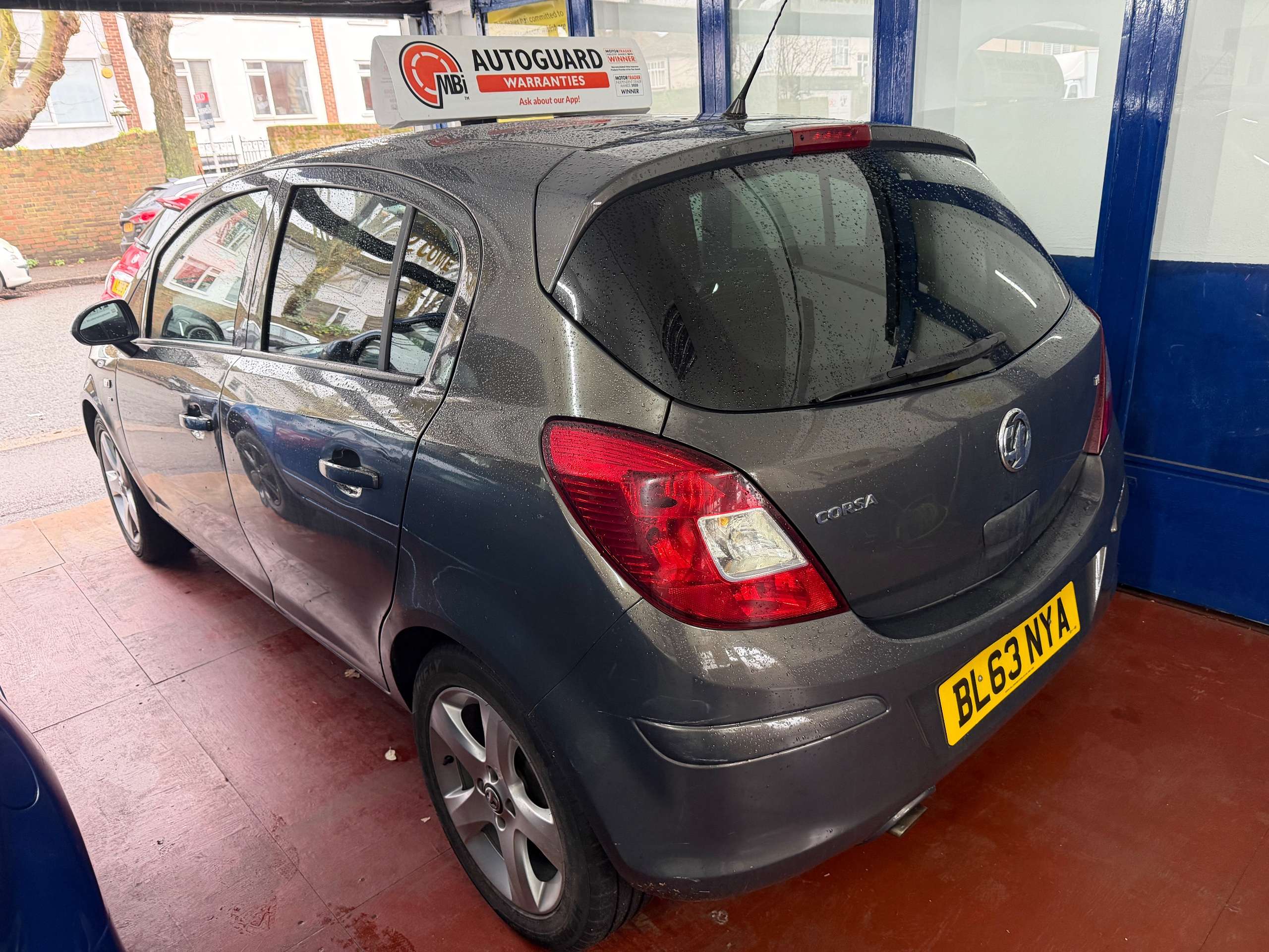 A 2013 VAUXHALL CORSA 1.4 16V SXi Hatchback 5dr Petrol Manual Wide Ratio Euro 5 (A/C) (100 ps) A 2013 VAUXHALL CORSA 1.4 16V SXi Hatchback 5dr Petrol Manual Wide Ratio Euro 5 (A/C) (100 ps)