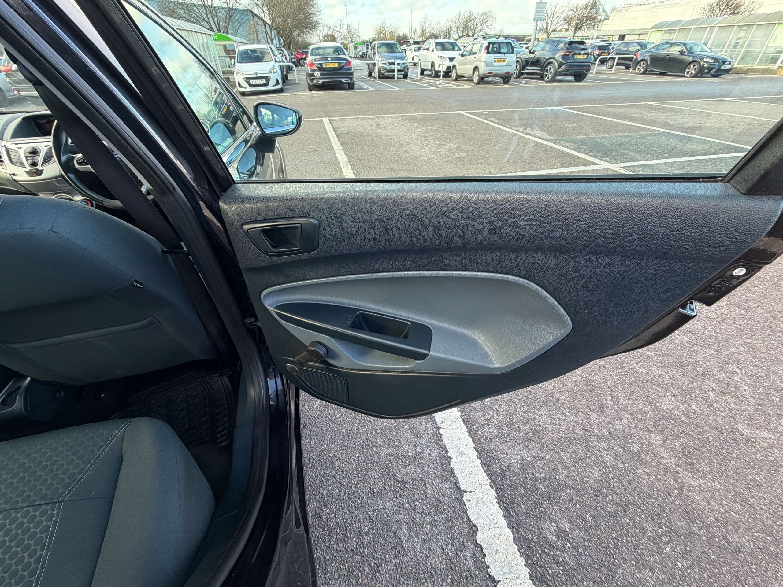 2010 FORD FIESTA 2010 FORD FIESTA