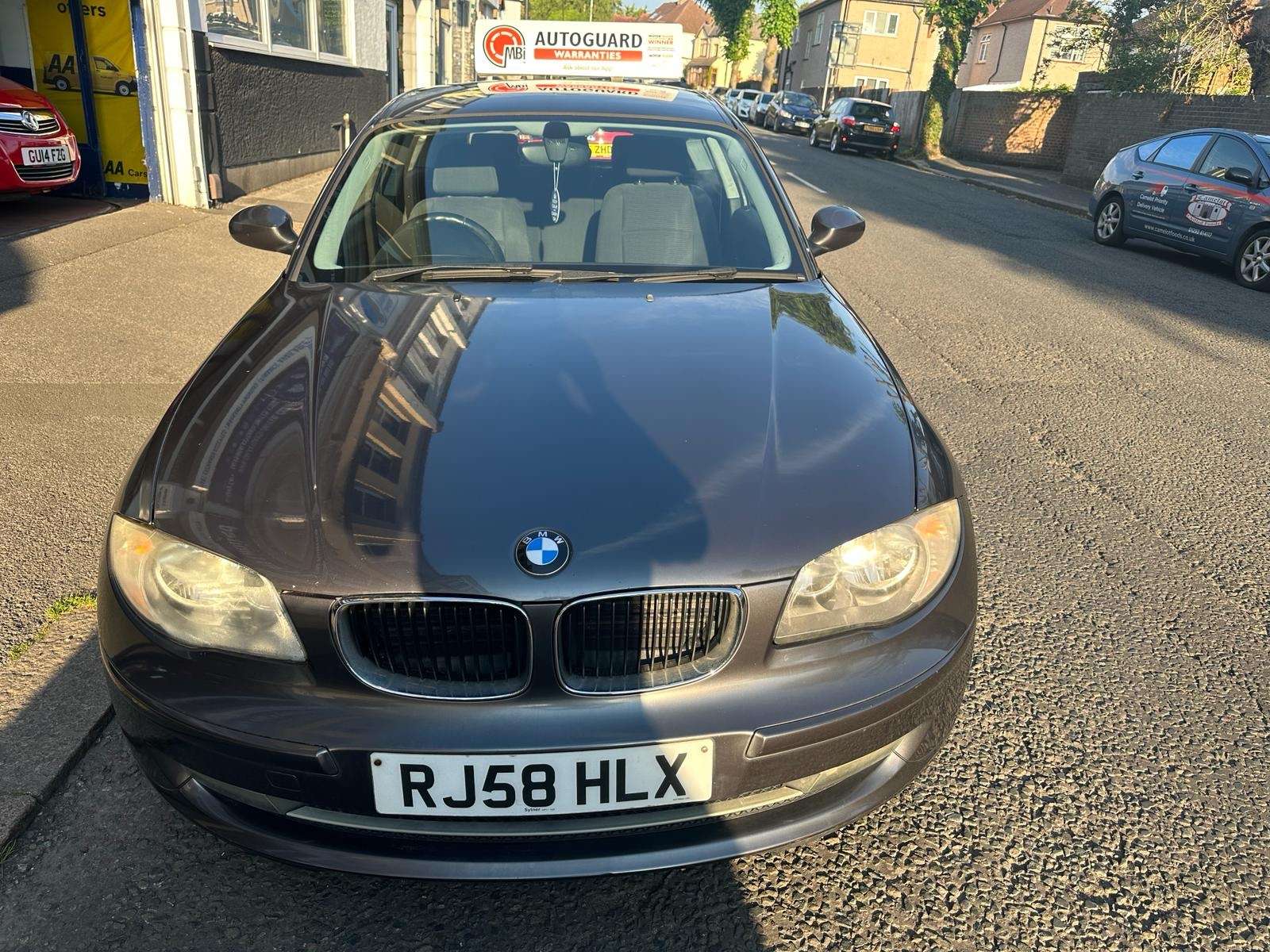 A 2008 BMW 1 SERIES 1.6 116i SE Hatchback 3dr Petrol Manual Euro 4 (122 bhp) A 2008 BMW 1 SERIES 1.6 116i SE Hatchback 3dr Petrol Manual Euro 4 (122 bhp)