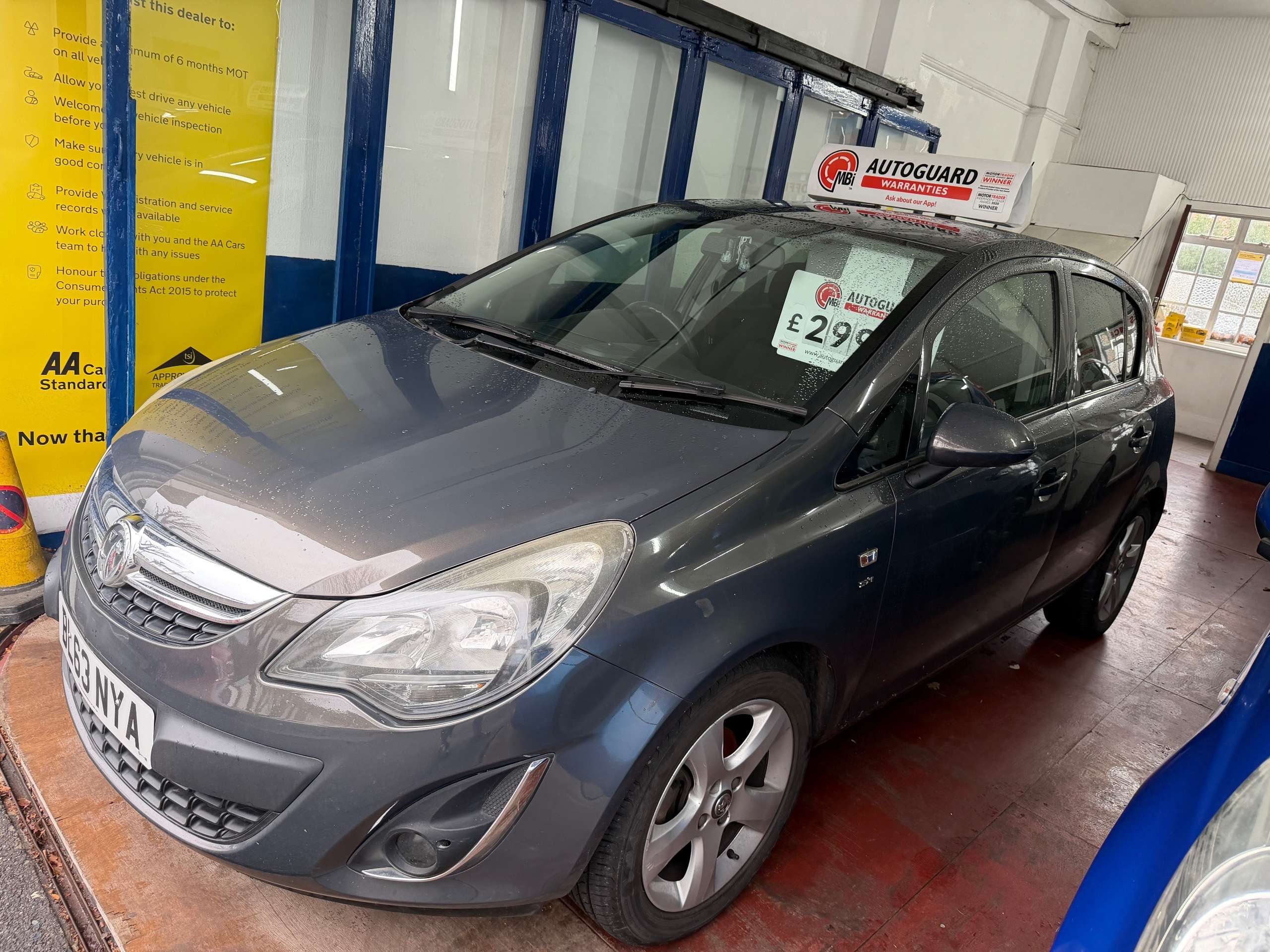 A 2013 VAUXHALL CORSA 1.4 16V SXi Hatchback 5dr Petrol Manual Wide Ratio Euro 5 (A/C) (100 ps) A 2013 VAUXHALL CORSA 1.4 16V SXi Hatchback 5dr Petrol Manual Wide Ratio Euro 5 (A/C) (100 ps)