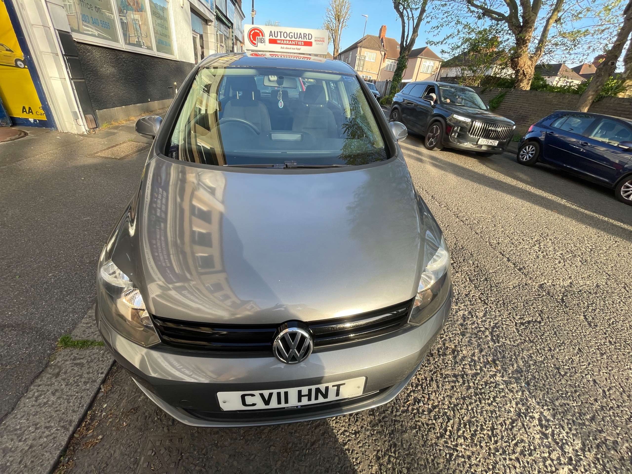 A 2011 VOLKSWAGEN GOLF PLUS 1.4 TSI S Hatchback 5dr Petrol DSG Euro 5 (122 ps) A 2011 VOLKSWAGEN GOLF PLUS 1.4 TSI S Hatchback 5dr Petrol DSG Euro 5 (122 ps)