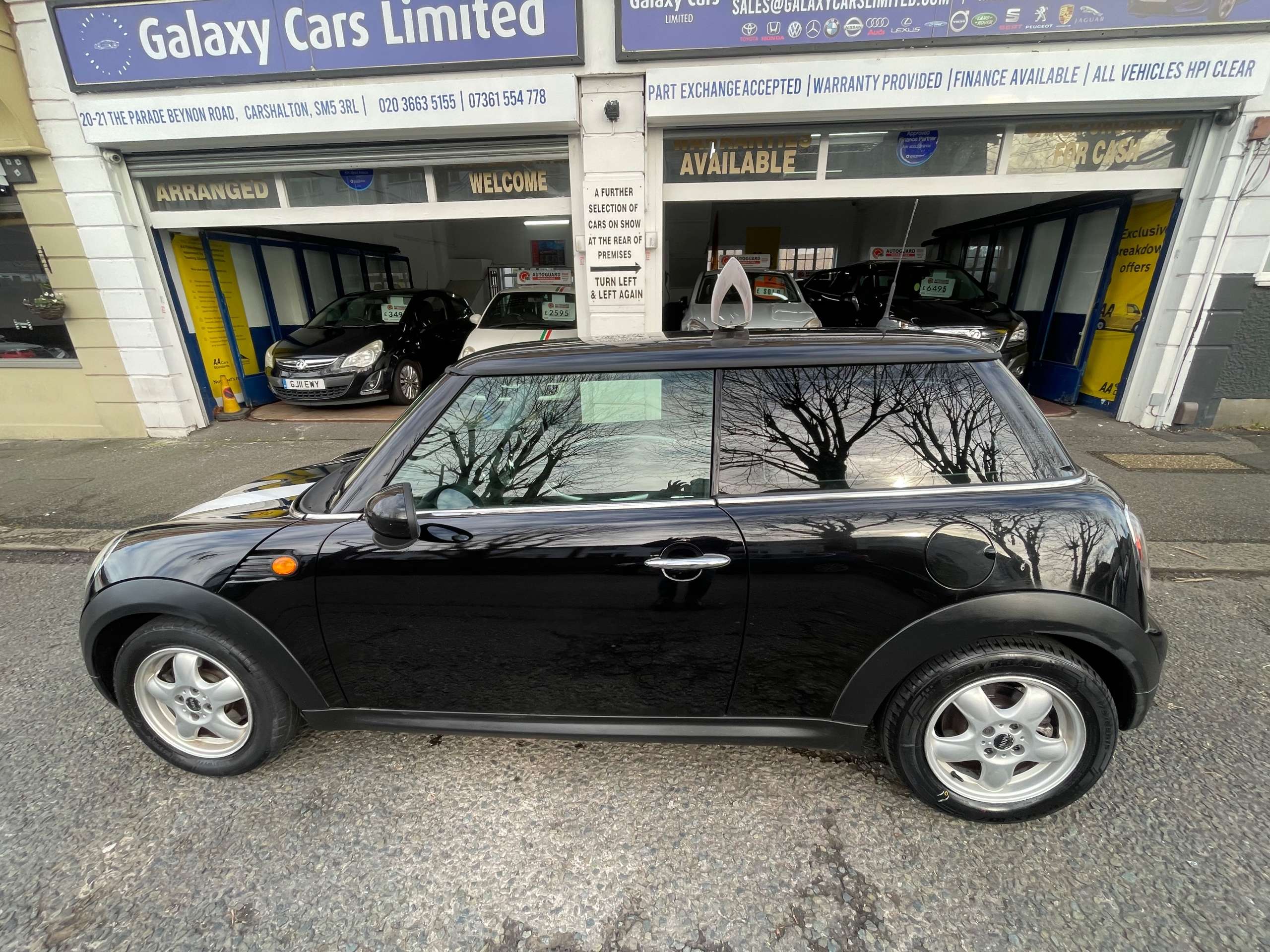 A 2010 MINI HATCH 1.6 One Hatchback 3dr Petrol Manual Euro 5 (98 ps) A 2010 MINI HATCH 1.6 One Hatchback 3dr Petrol Manual Euro 5 (98 ps)