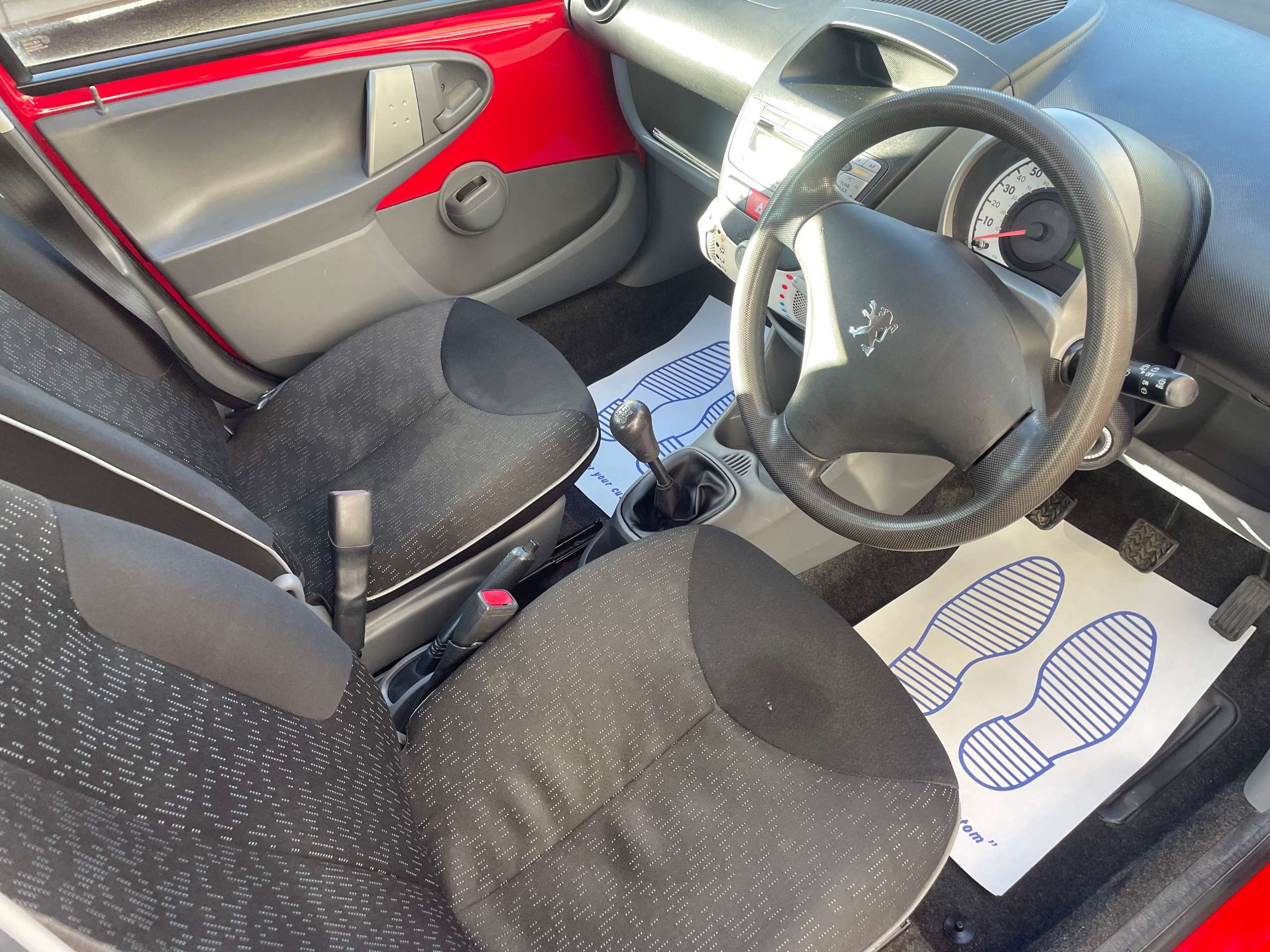 2010 PEUGEOT 107 2010 PEUGEOT 107