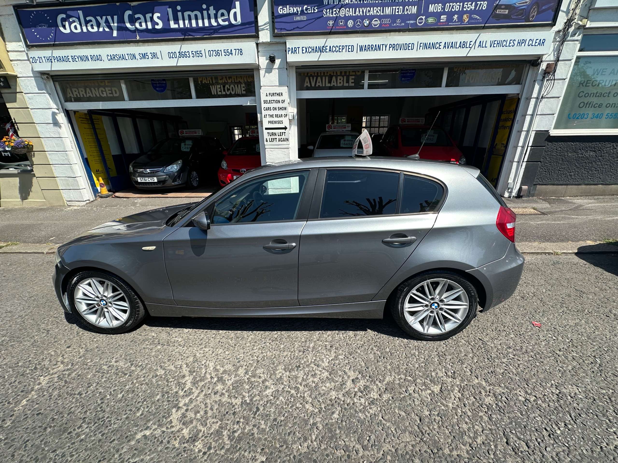 A 2009 BMW 1 SERIES 1.6 116i M Sport Hatchback 5dr Petrol Manual Euro 4 (122 bhp) A 2009 BMW 1 SERIES 1.6 116i M Sport Hatchback 5dr Petrol Manual Euro 4 (122 bhp)