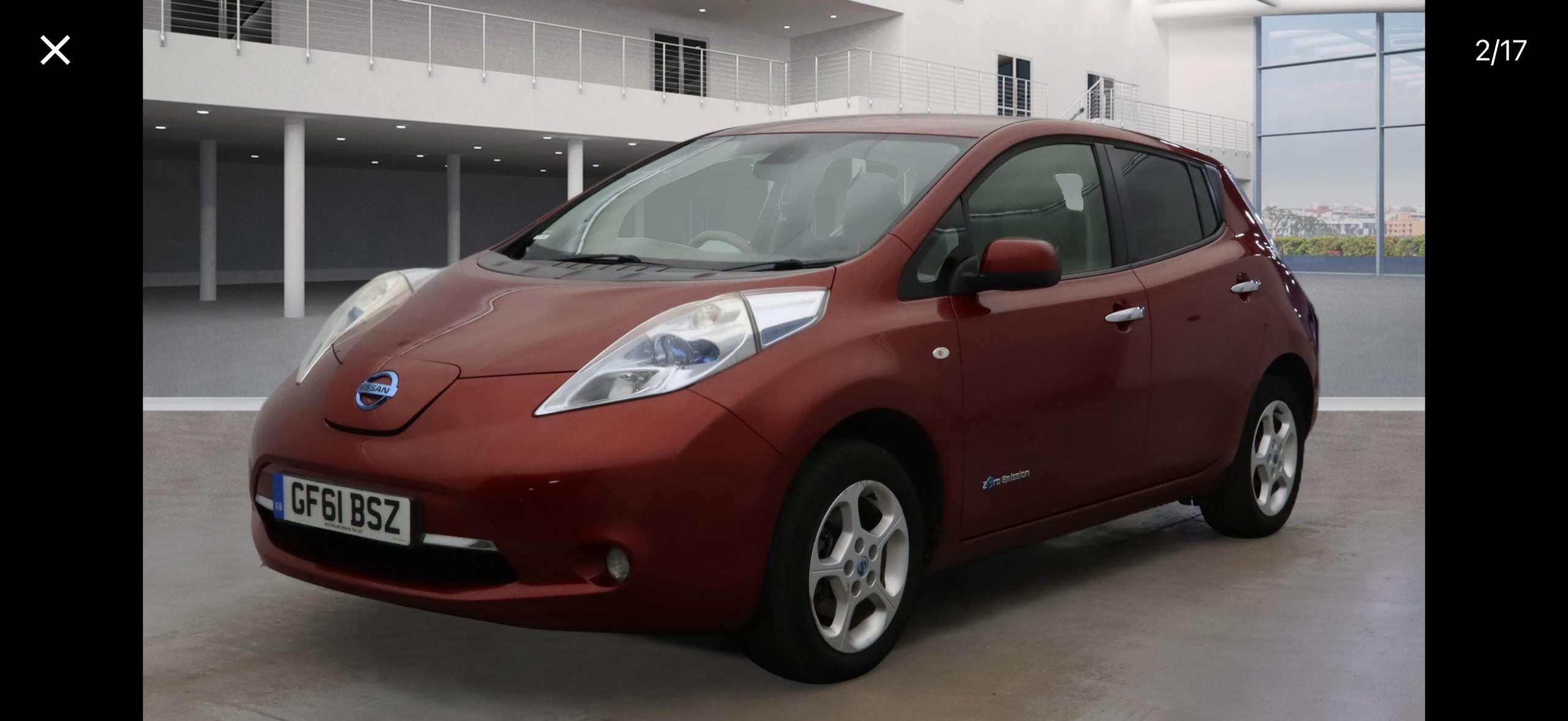 A 2011 NISSAN LEAF 24kWh Hatchback 5dr Electric Auto (107 bhp) A 2011 NISSAN LEAF 24kWh Hatchback 5dr Electric Auto (107 bhp)