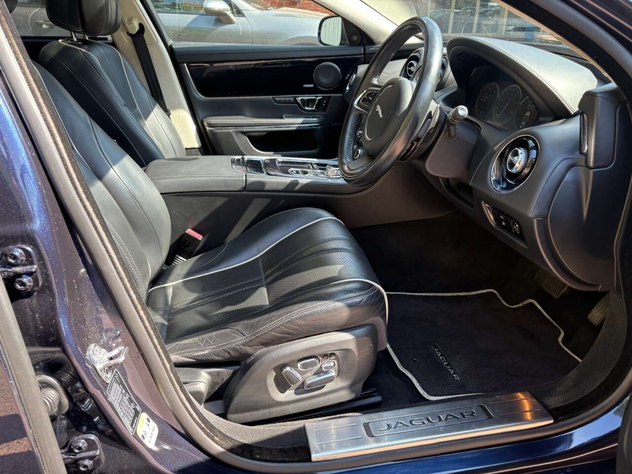 2014 JAGUAR XJ 3.0 2014 JAGUAR XJ 3.0