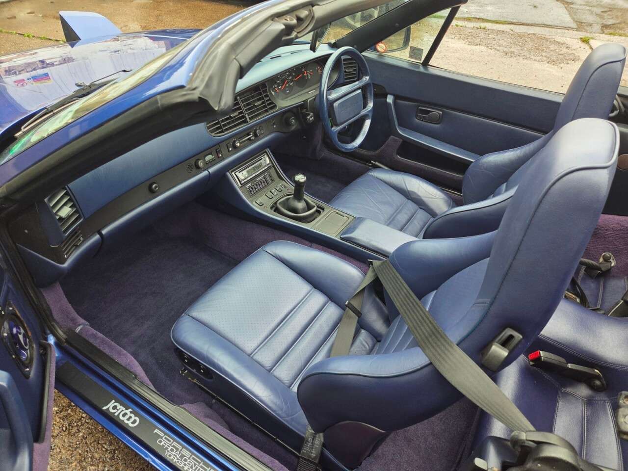 1992 PORSCHE 944 1992 PORSCHE 944