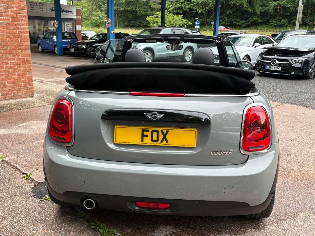 2017 MINI CONVERTIBLE 2017 MINI CONVERTIBLE