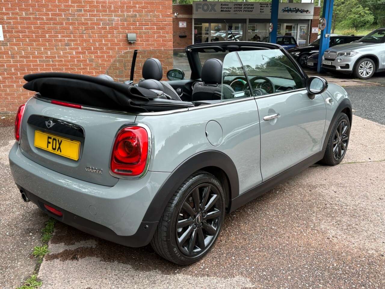 2017 MINI CONVERTIBLE 2017 MINI CONVERTIBLE