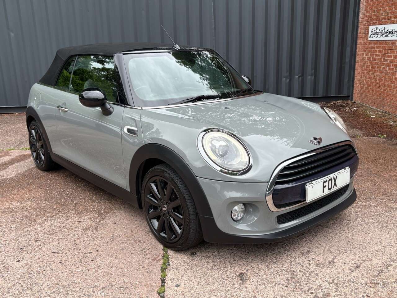 2017 MINI CONVERTIBLE 2017 MINI CONVERTIBLE