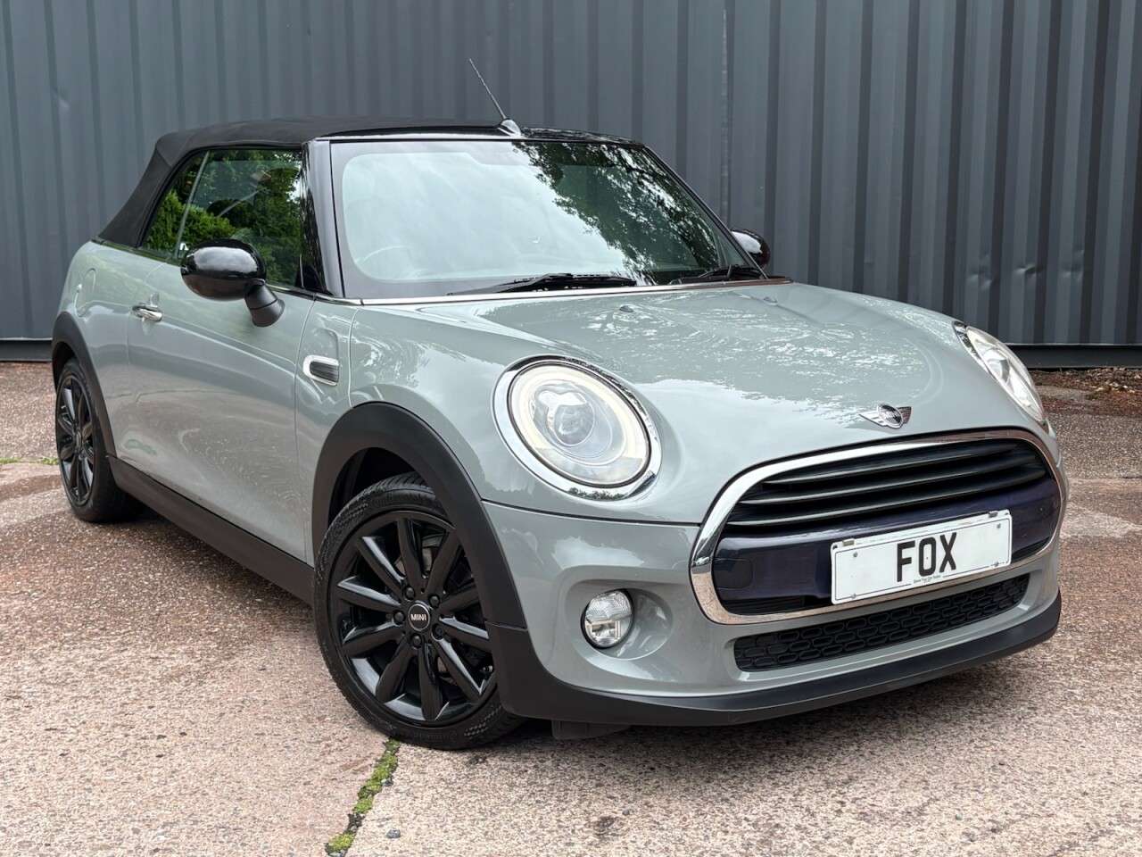 2017 MINI CONVERTIBLE 2017 MINI CONVERTIBLE