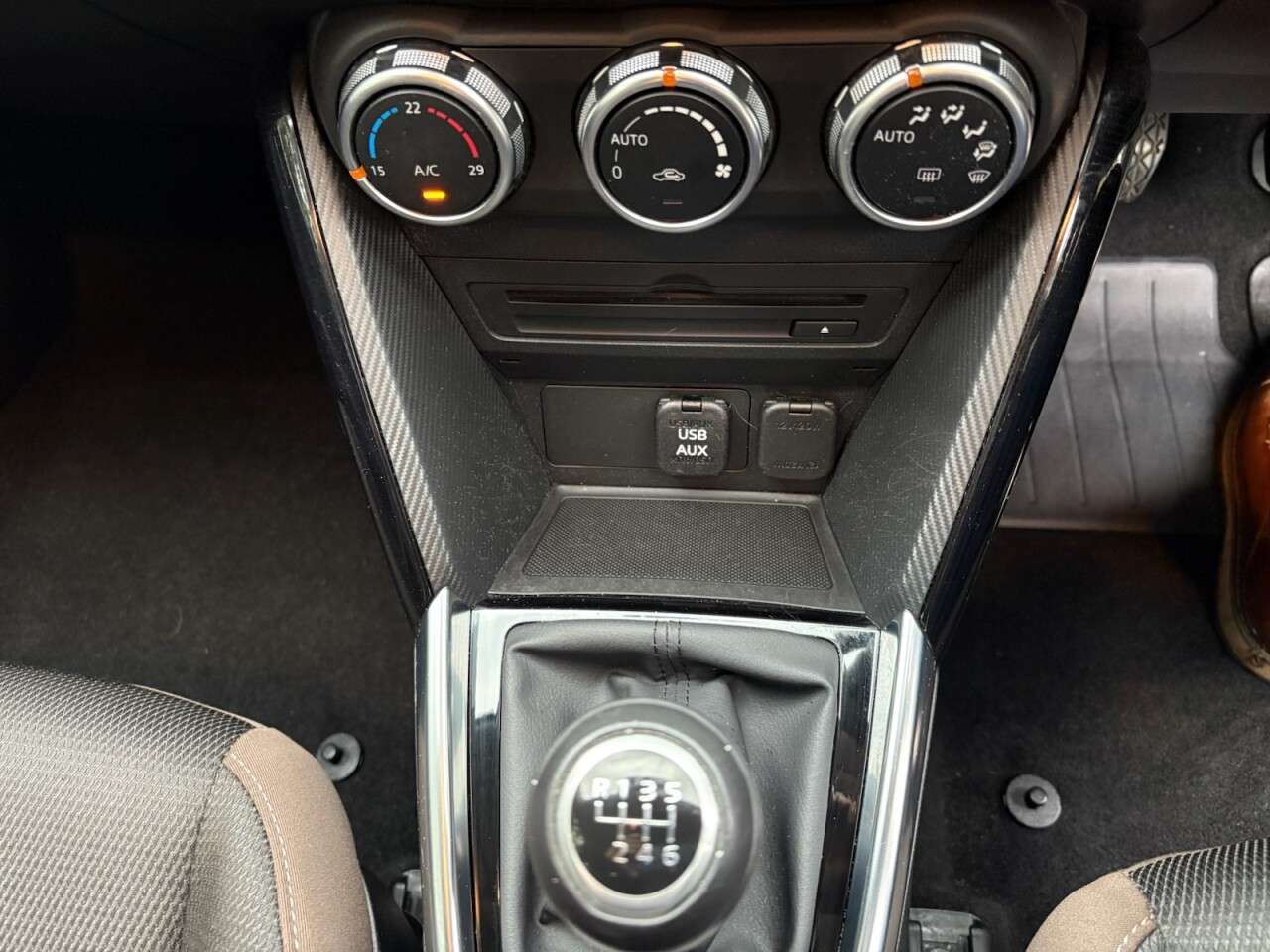 2021 MAZDA MAZDA2 2021 MAZDA MAZDA2