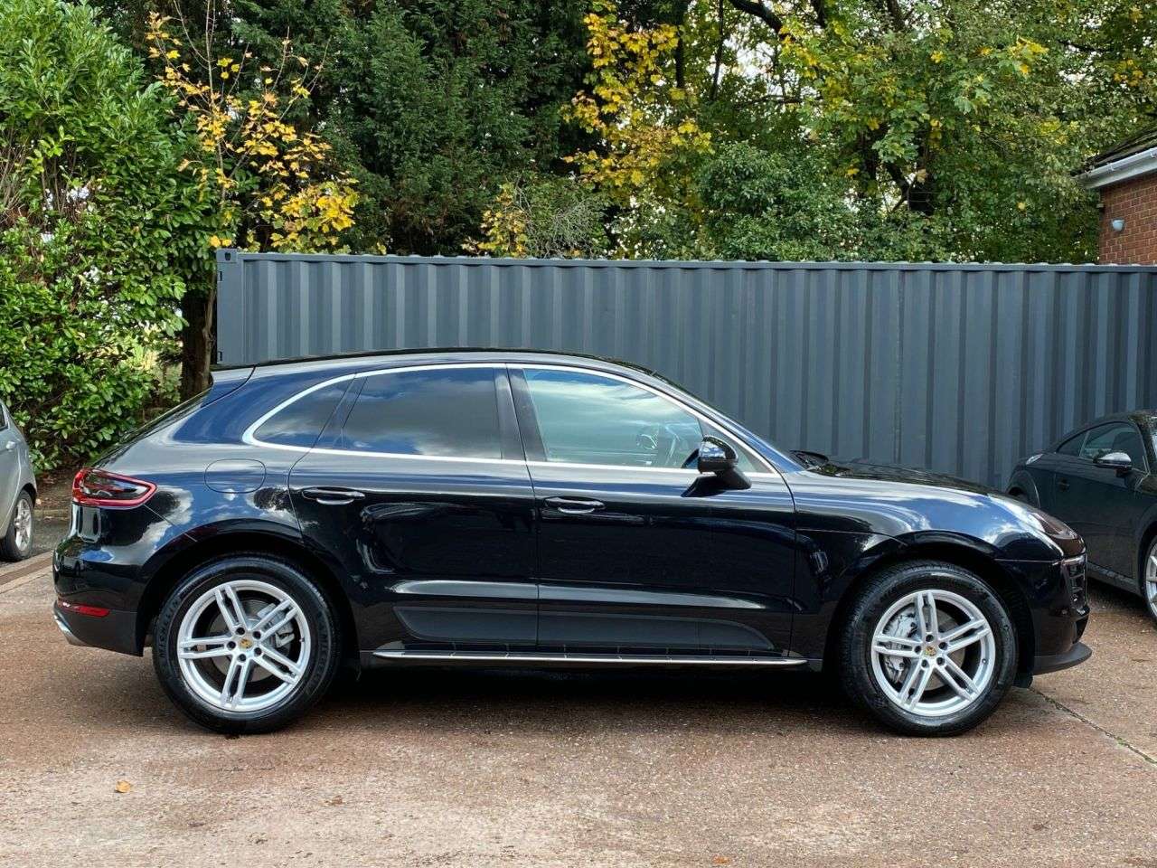2017 PORSCHE MACAN 2017 PORSCHE MACAN