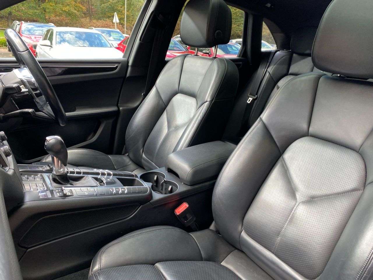 2017 PORSCHE MACAN 2017 PORSCHE MACAN