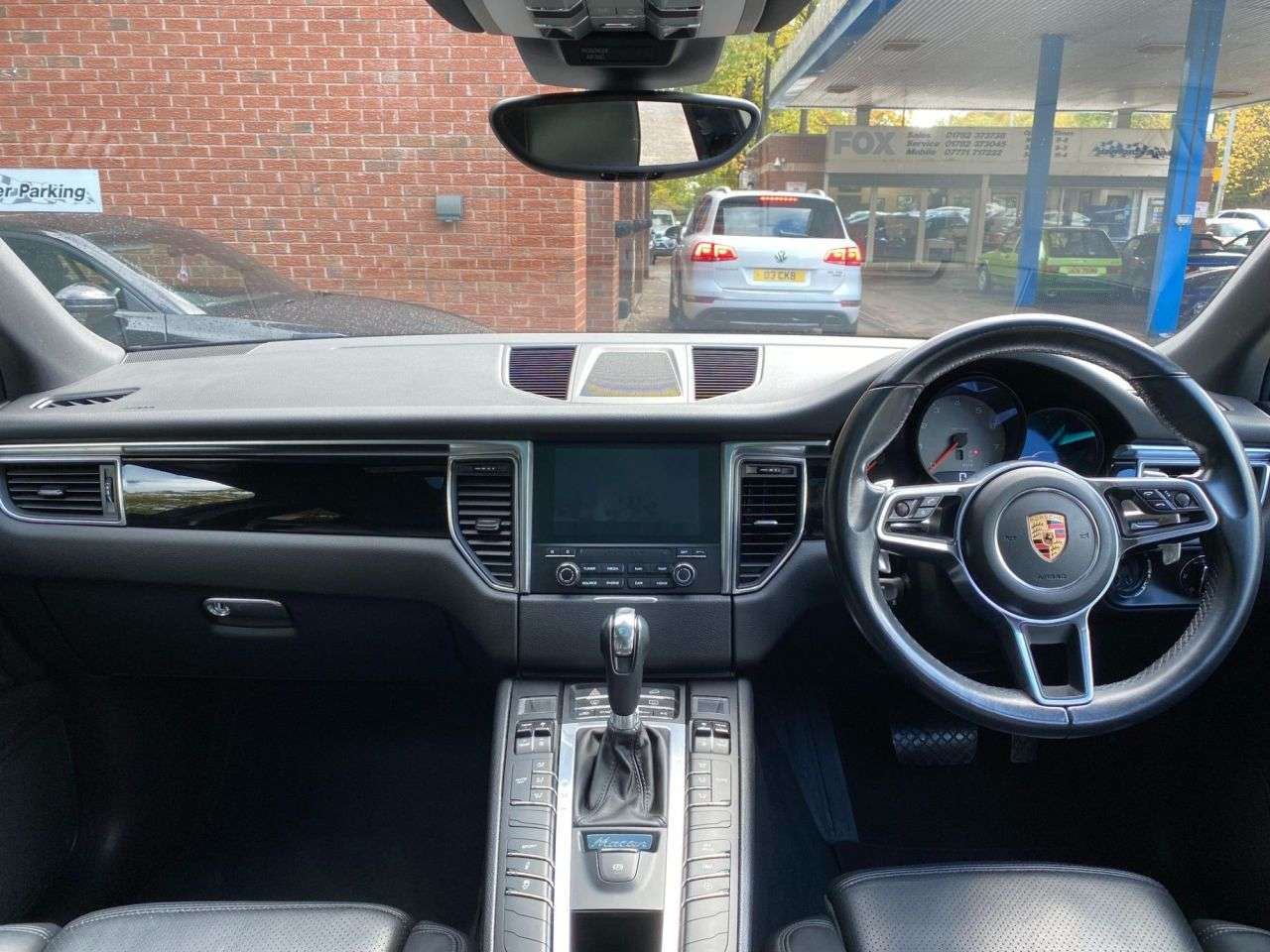 2017 PORSCHE MACAN 2017 PORSCHE MACAN