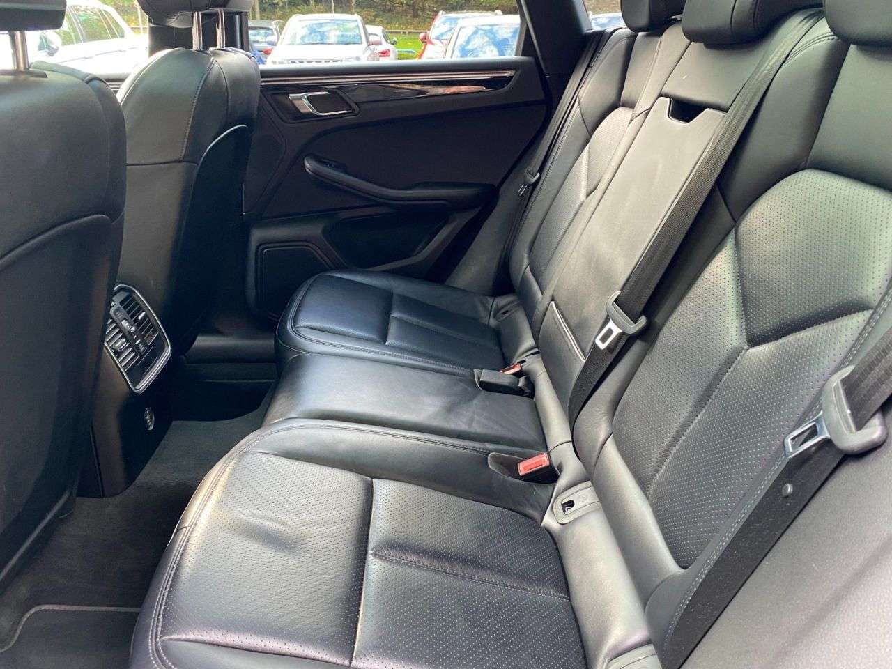 2017 PORSCHE MACAN 2017 PORSCHE MACAN